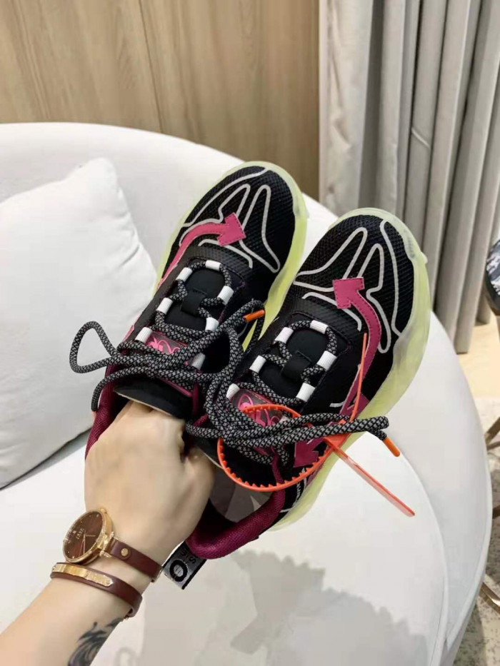 OFF-WHITE C/O ODSY-1000 SNEAKER