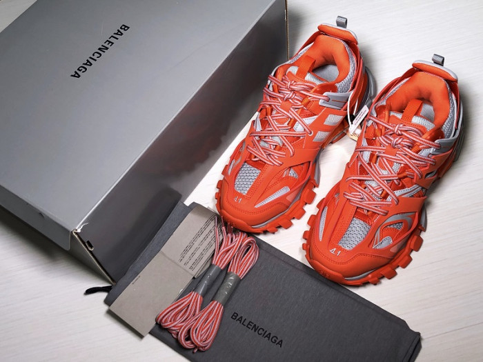 BLCG TRACK TRAINER ‘ORANGE SLATE GREY’ 542023 W1GB8 7583
