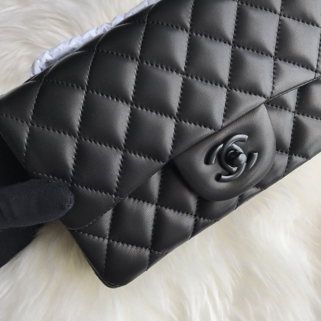Ch**el mini flap bag 20x12x6cm