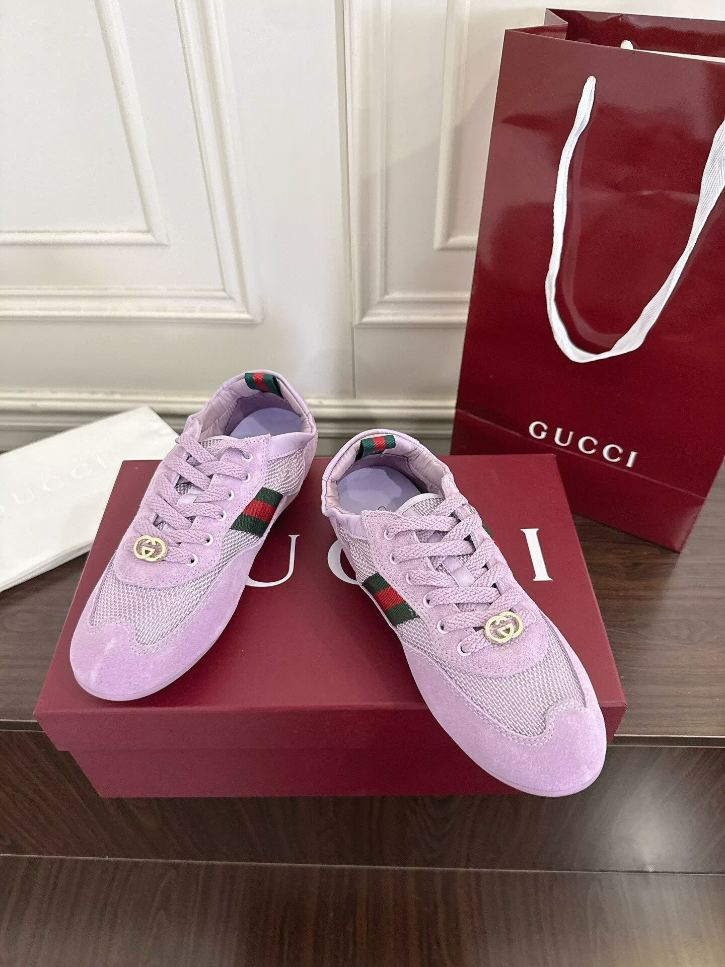 UA Gucci Women