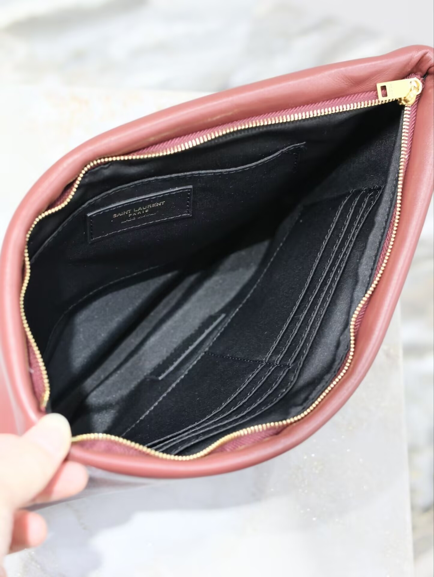 Y51 CALYPSO large pouch in lambskin 30x22x3cm