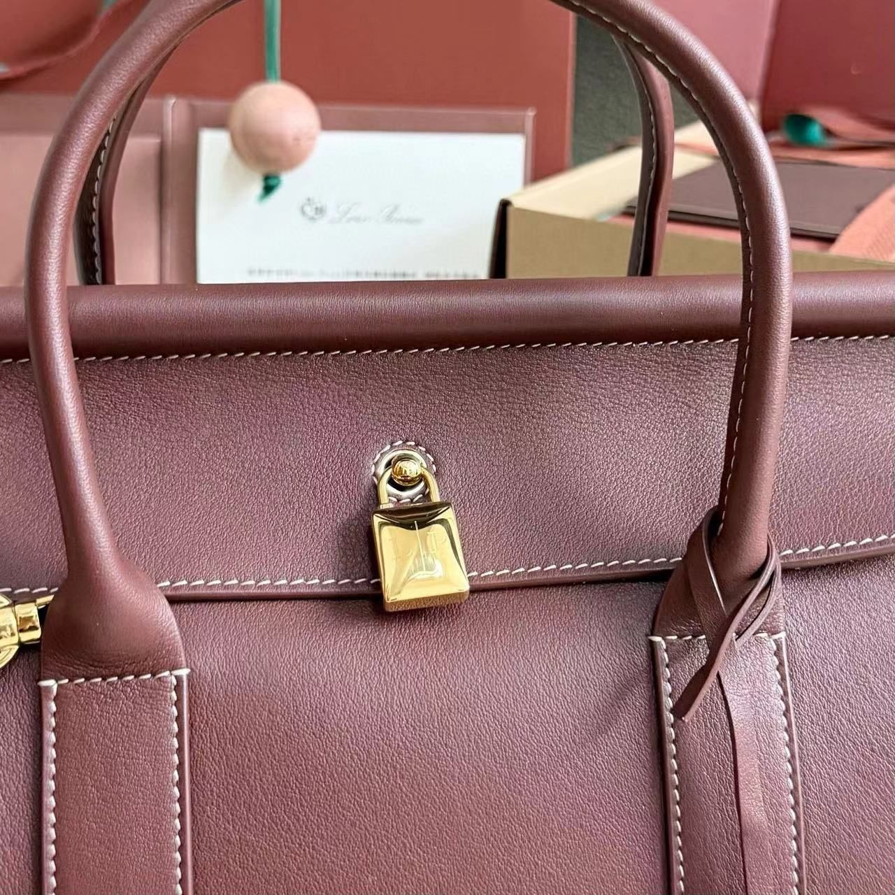 L0r0 P1ana Loom Bag L25 Smooth Calfskin 25x18x12.5cm