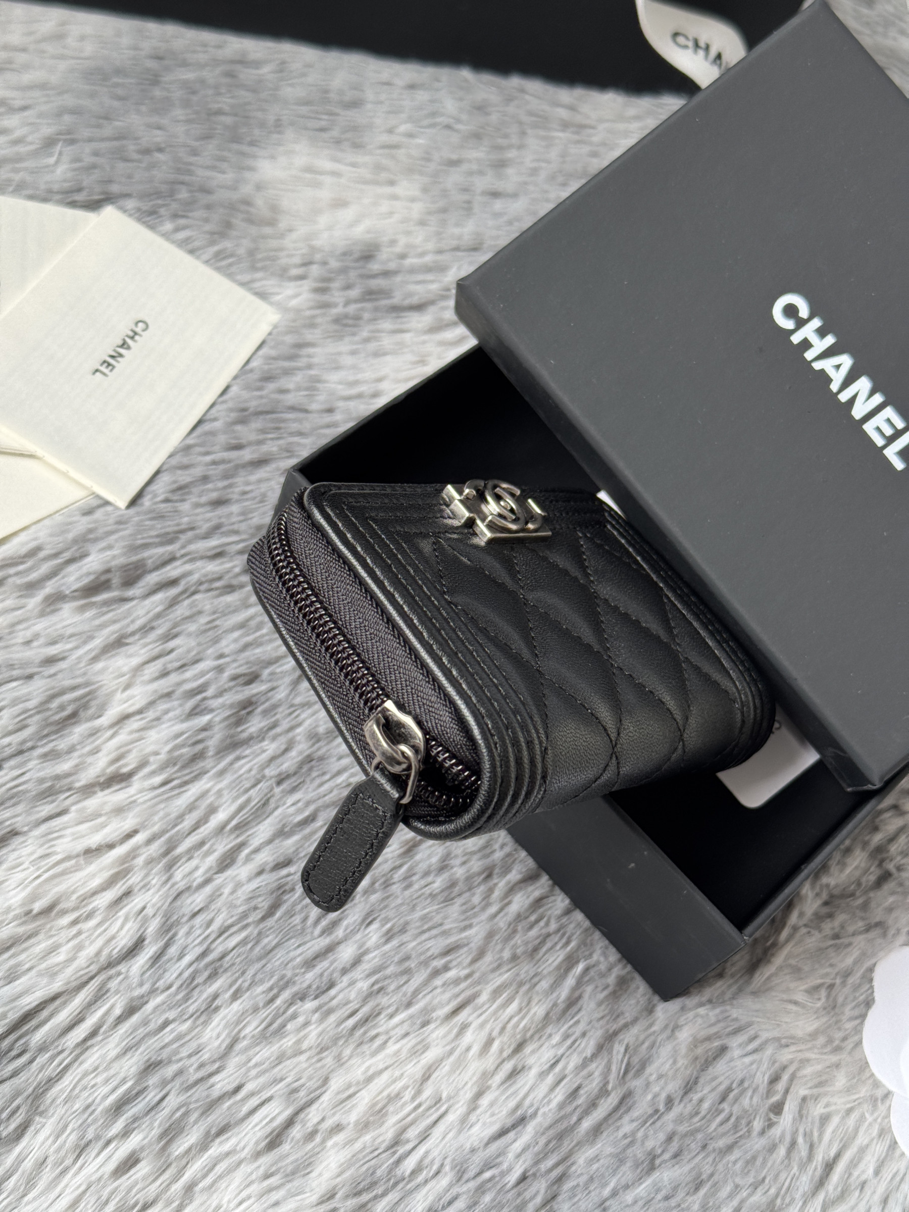 Ch**el boy zip around coin purse wallet a80602 7.5x11cm