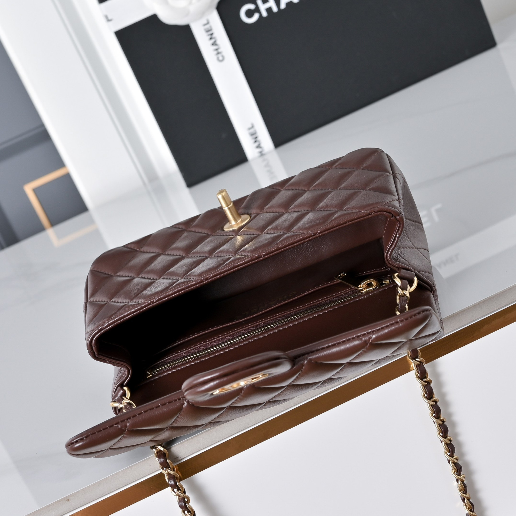 Ch**el flap bag brown as1787 20x13x7cm