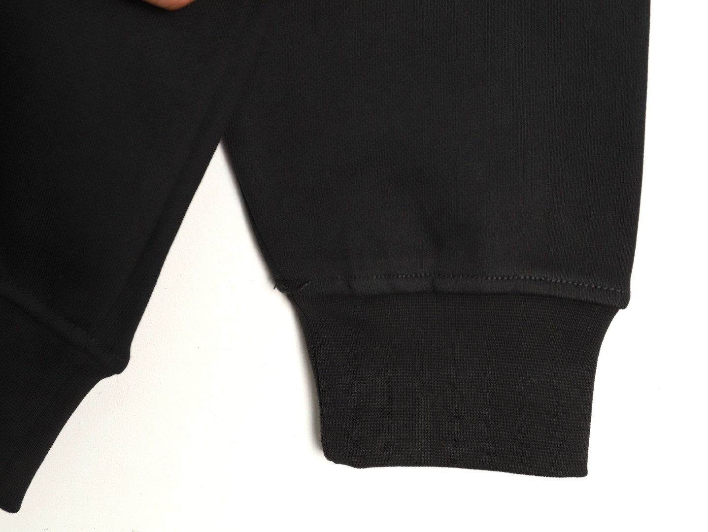 L0vis Vvtt0n 25Fw Hoodies