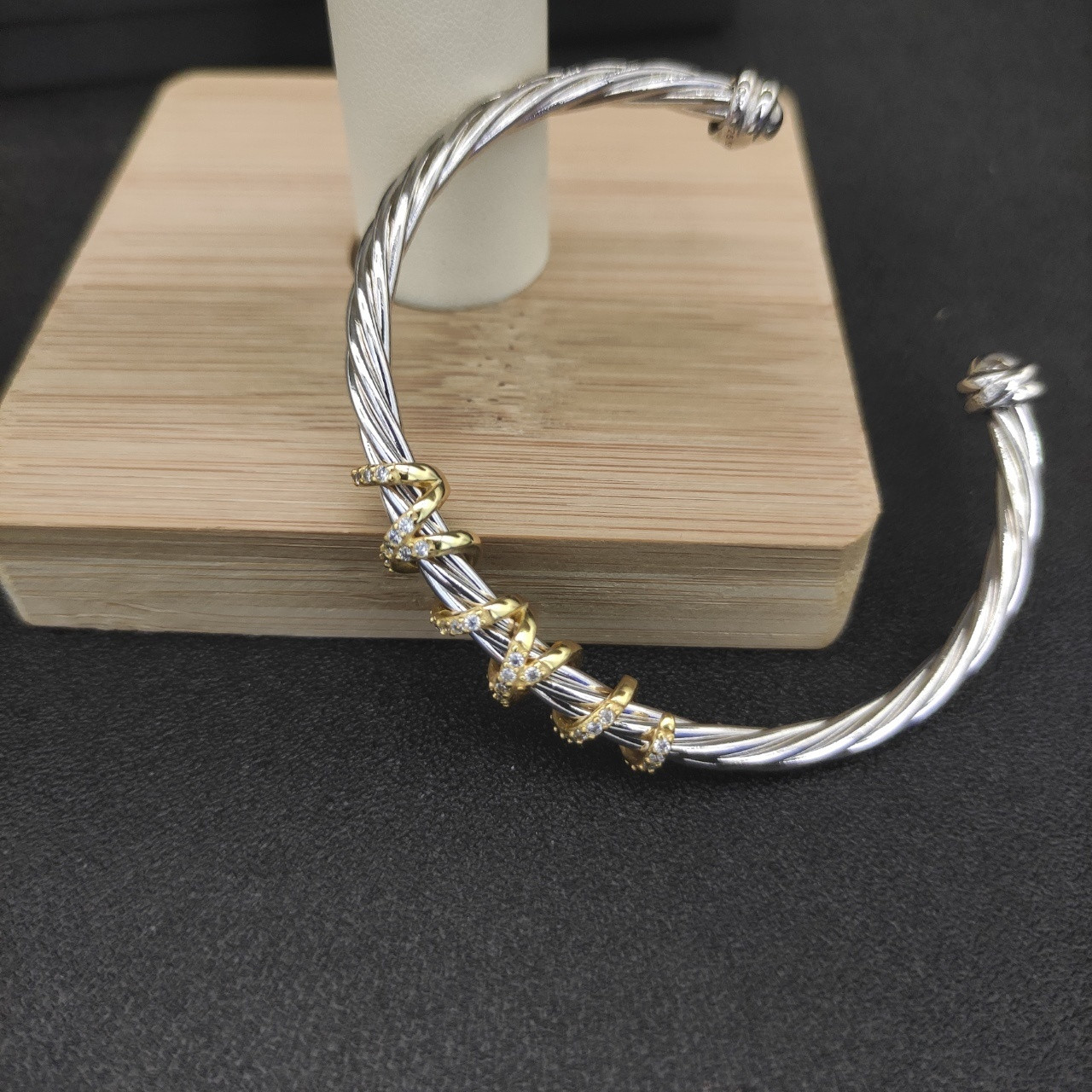 David Yurman 4mm Wrap Bracelet(wrist circumference 15-20cm)