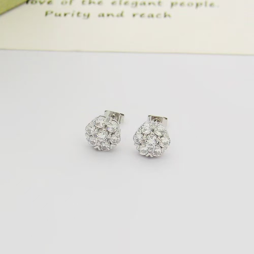 Van Cleef & Arpels Fleurette Earrings