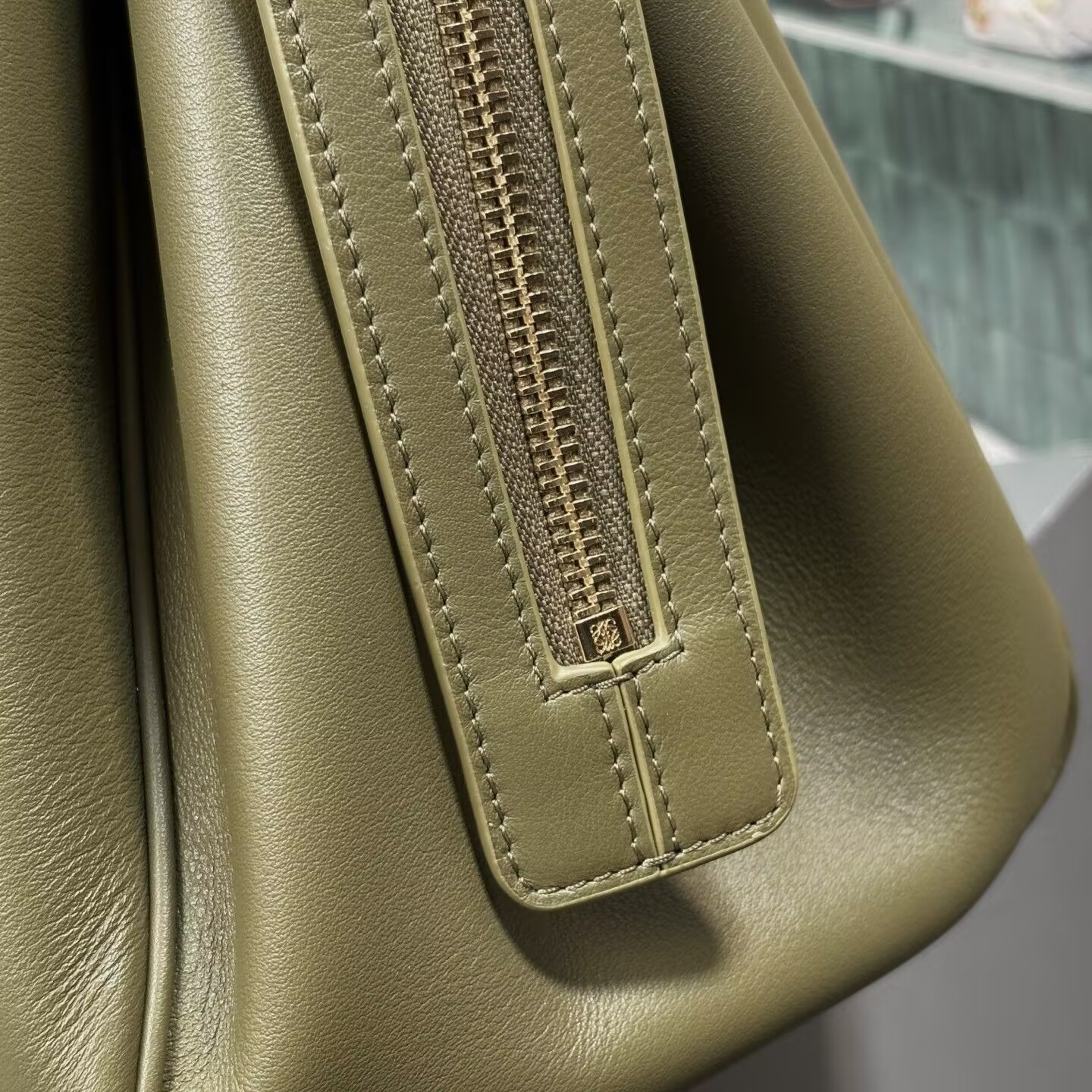 L0ew* Medium Madrid bag in S*pple calfskin 28.5x11x23cm