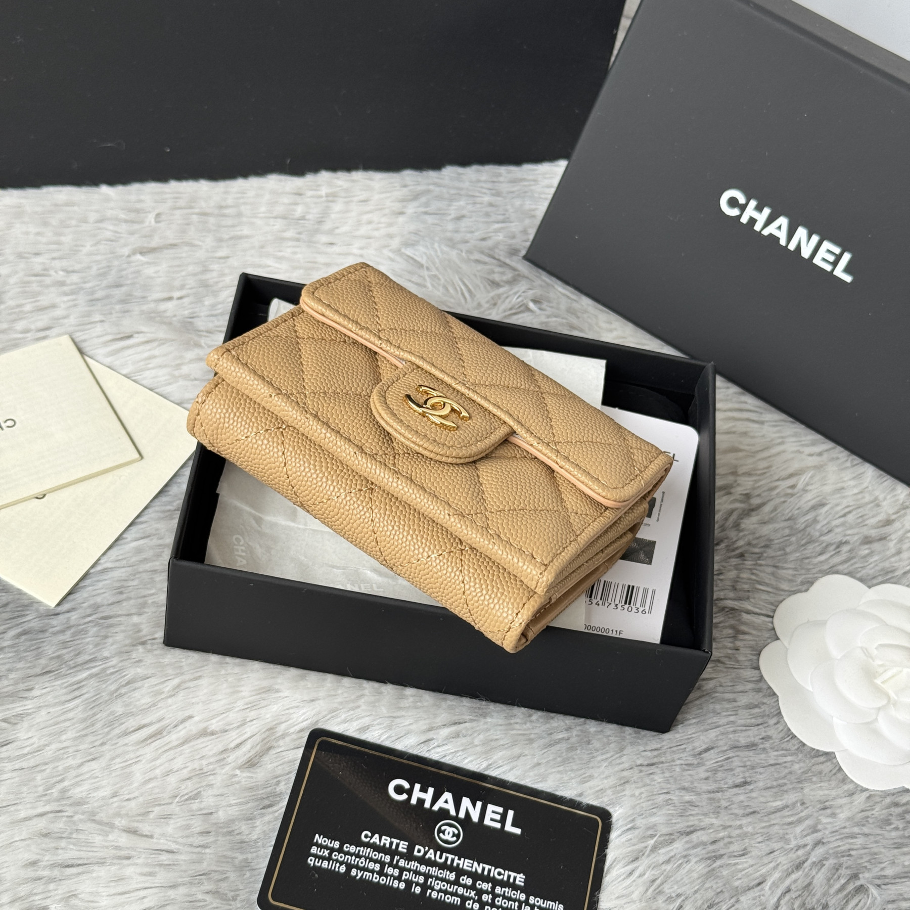 Ch**el card holder 10.5x7.5x3cm