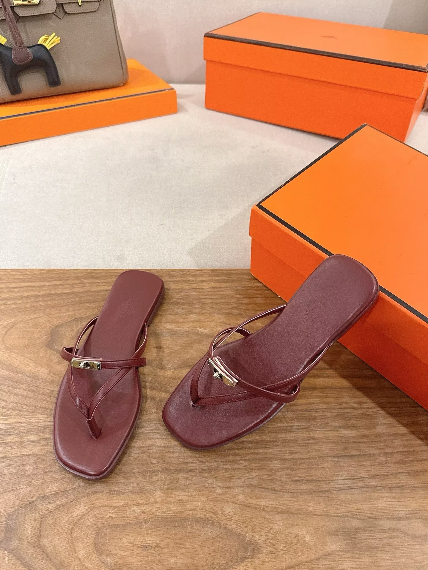 UA Hermès Miss Sandals