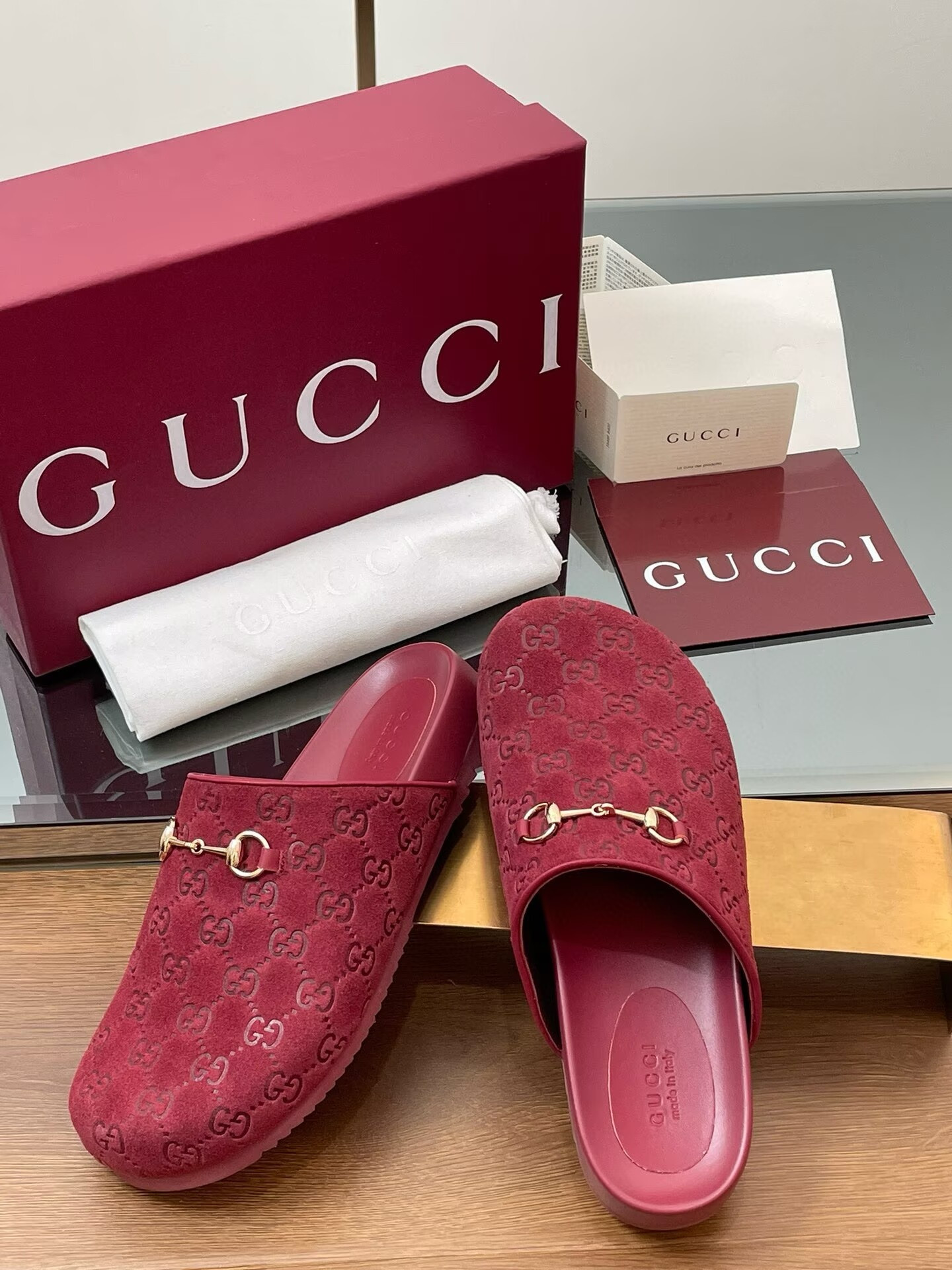 UA Gucci Women
