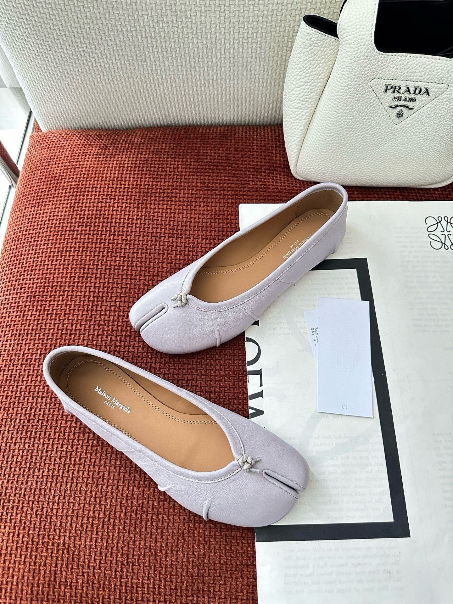 UA Ma1s0n Marg*e1a Tabi Leather Ballet Flats