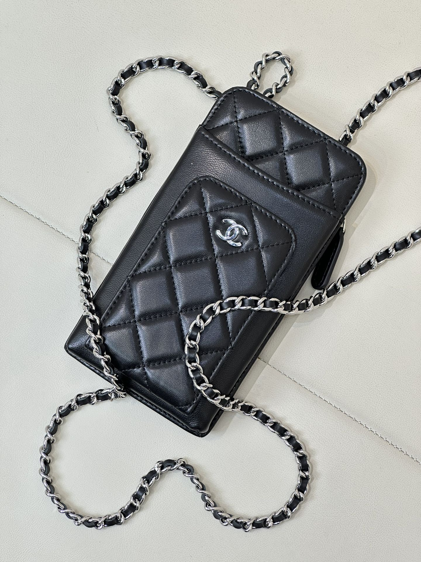 Ch**el phone bag 18x9x3cm