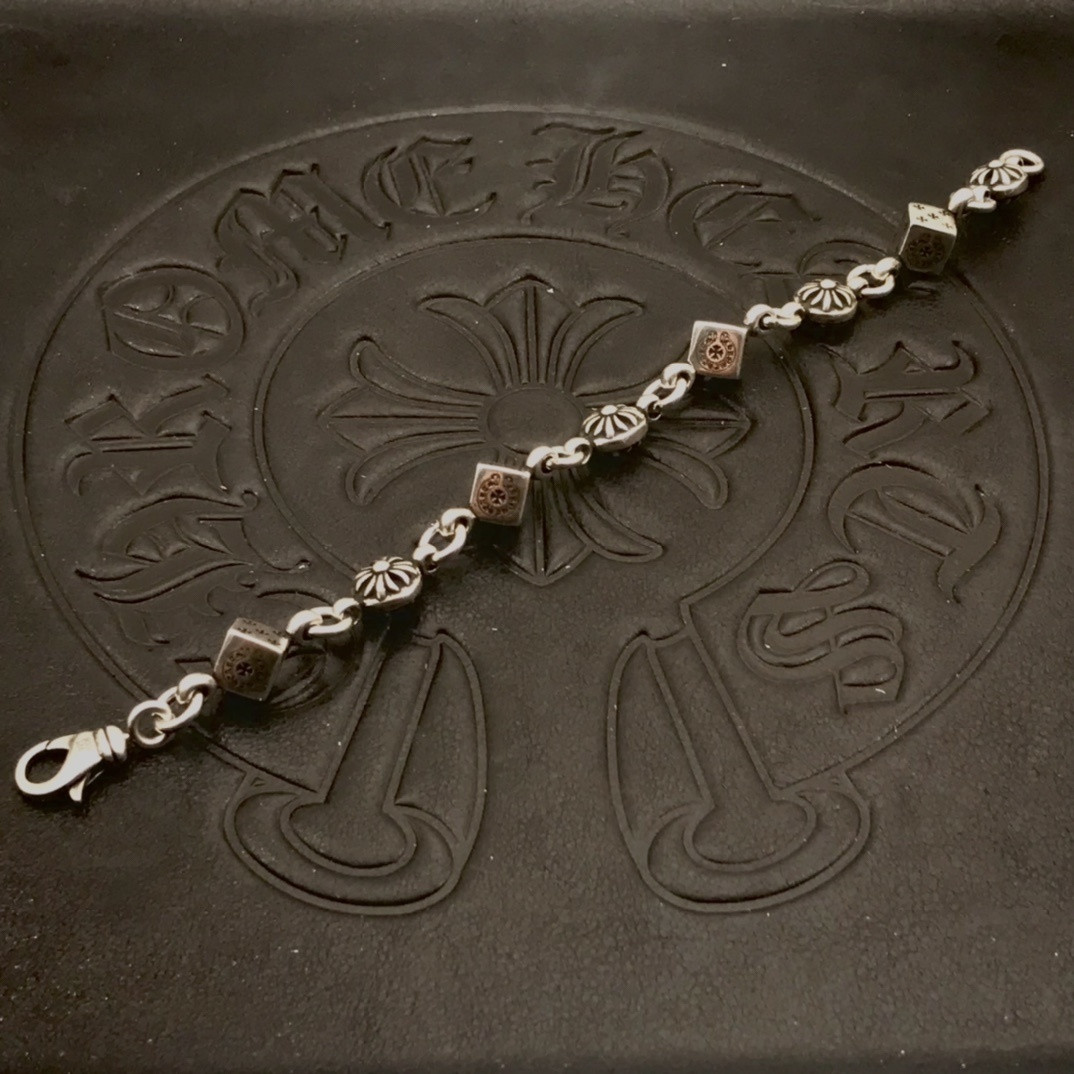 Ch*0me He**ts Dice Bracelet (Chain length 18cm)