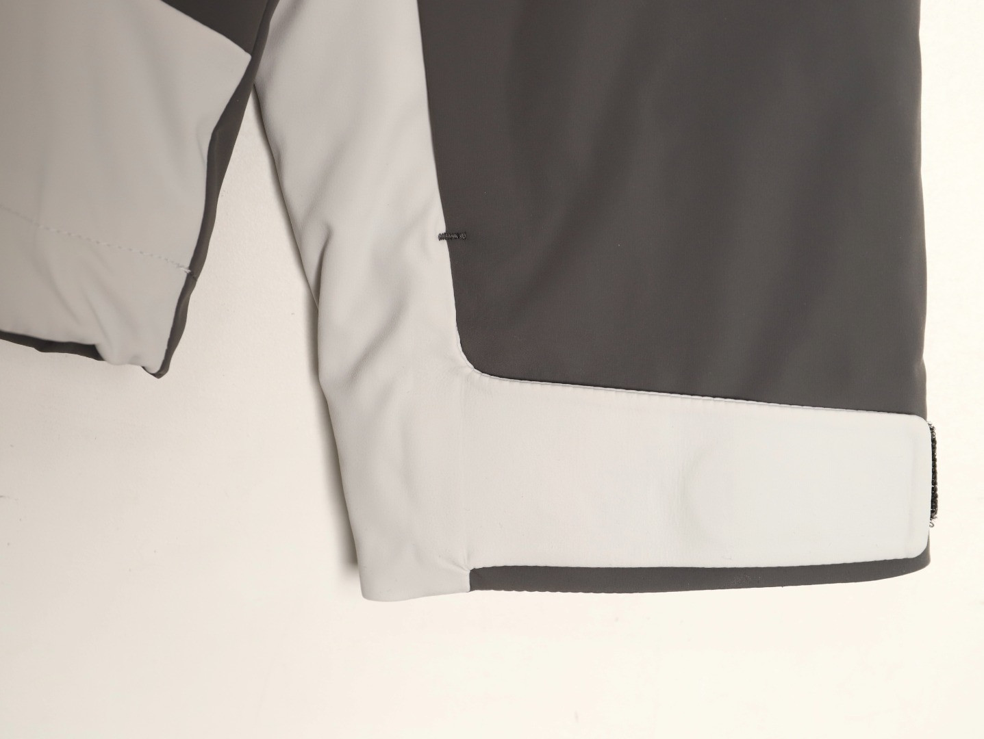 L0vis Vvtt0n 25FW Padded jacket