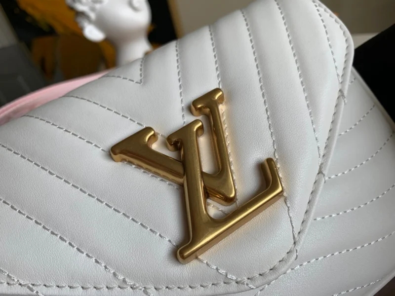 L0vis Vvtt0n NEW WAVE MULTI-POCHETTE M56466