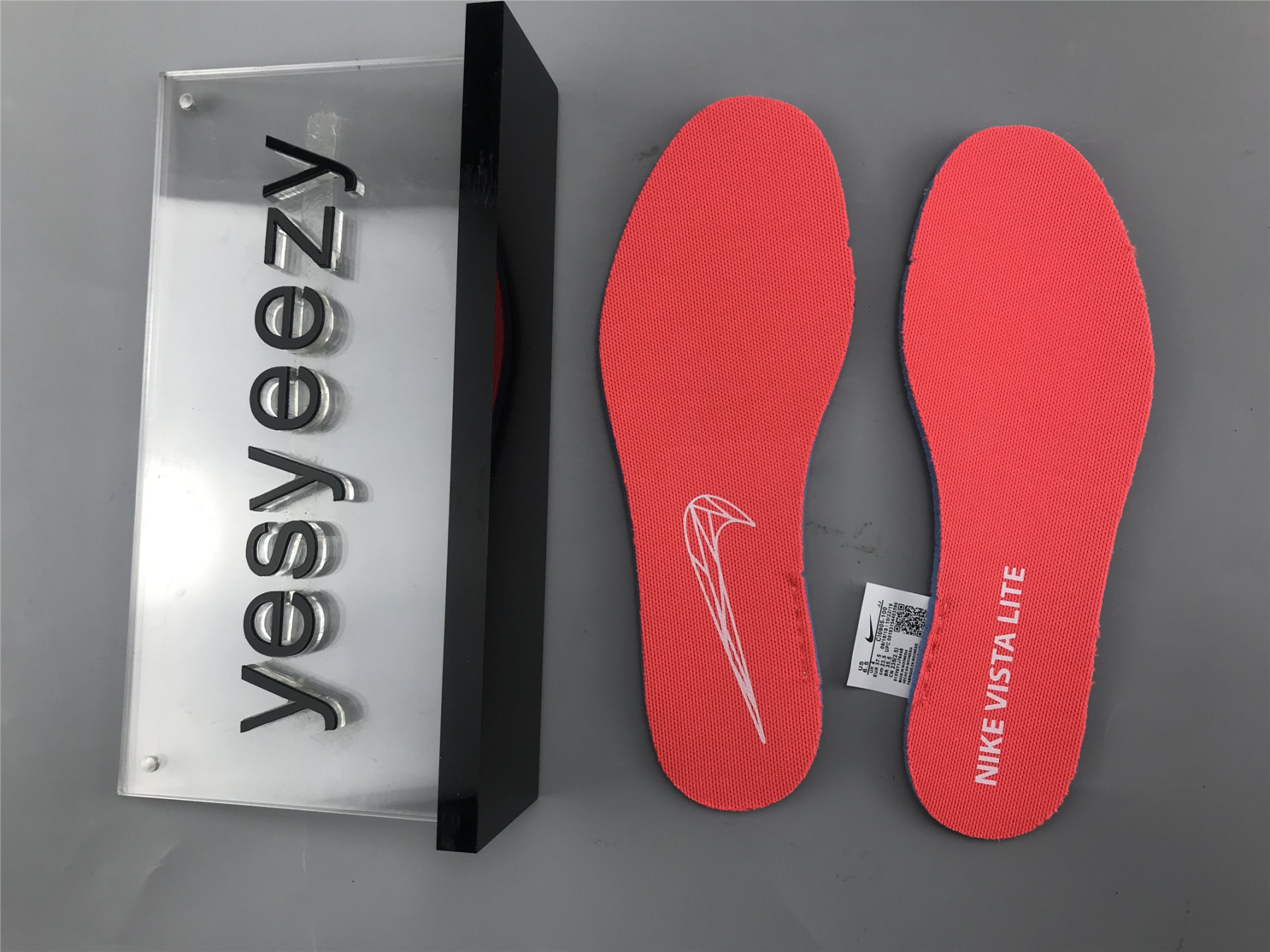 UA NIKE WMNS ZOOM VISTA LITE WHITE