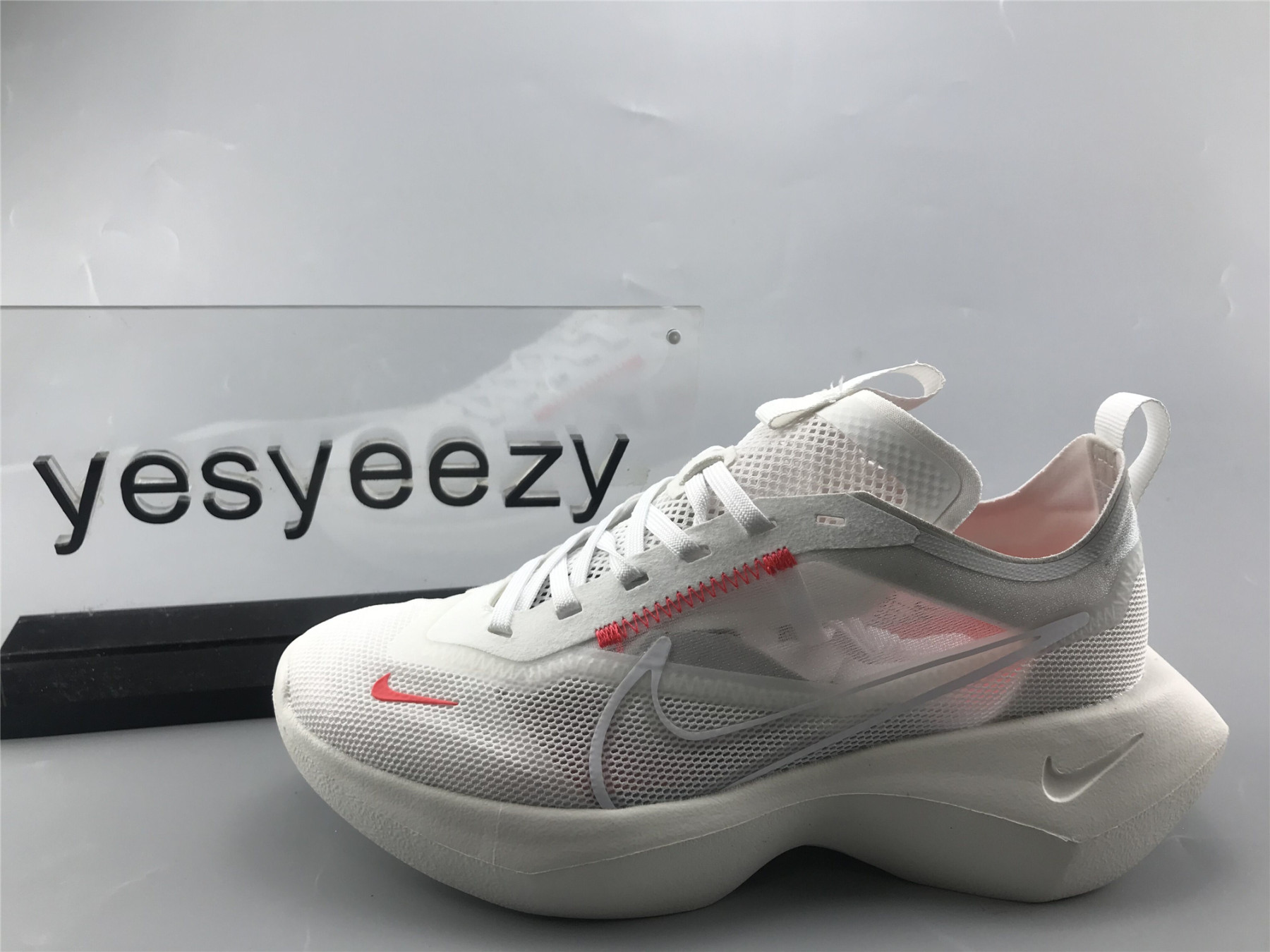 UA NIKE WMNS ZOOM VISTA LITE WHITE
