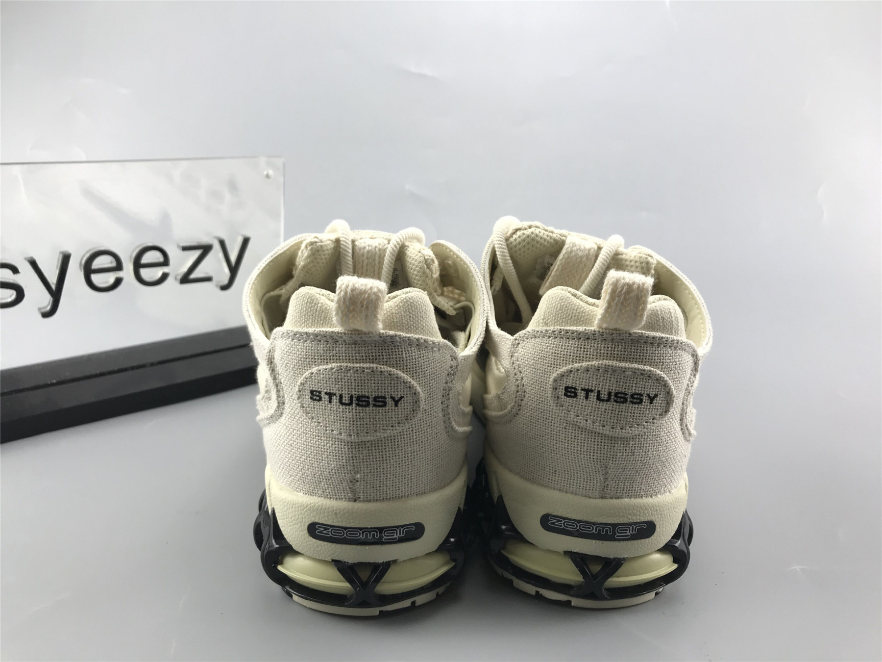 UA NIKE STUSSY X AIR ZOOM SPIRIDON CAGED "FOSSIL"