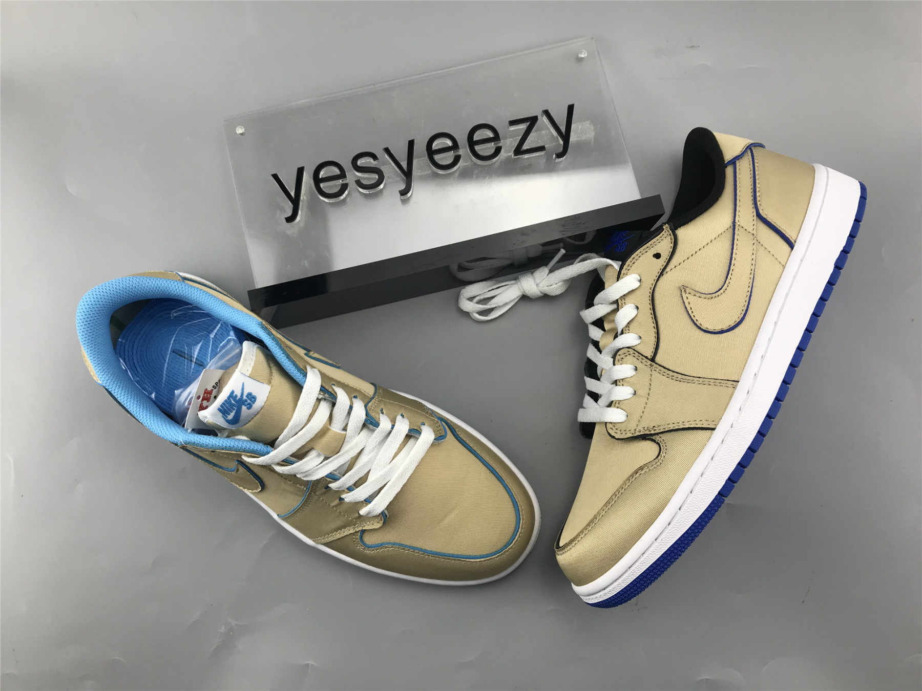 UA NIKE SB AIR JORDAN 1 LOW QS "DESERT ORE"