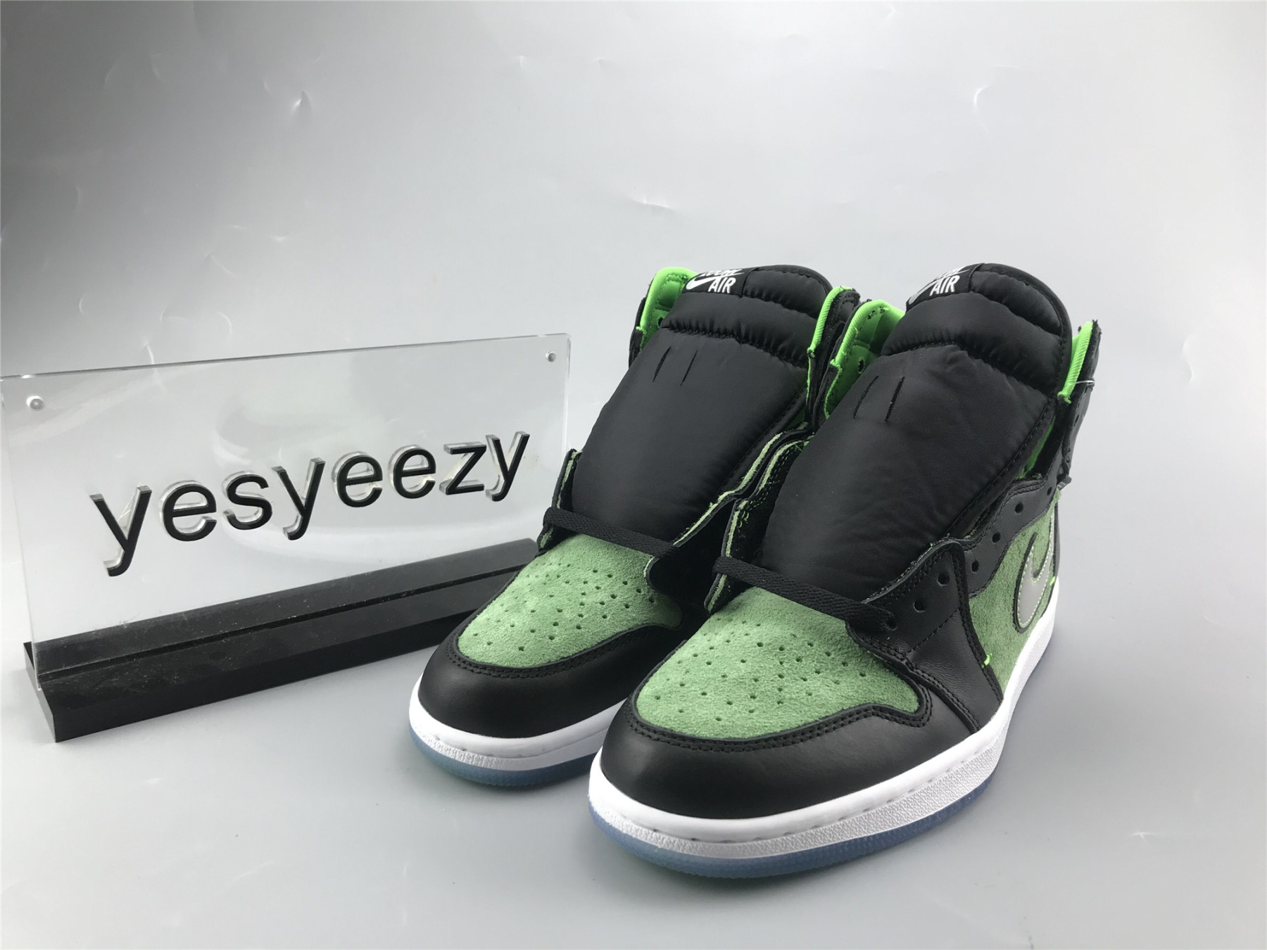 UA AIR JORDAN 1 HIGH ZOOM 