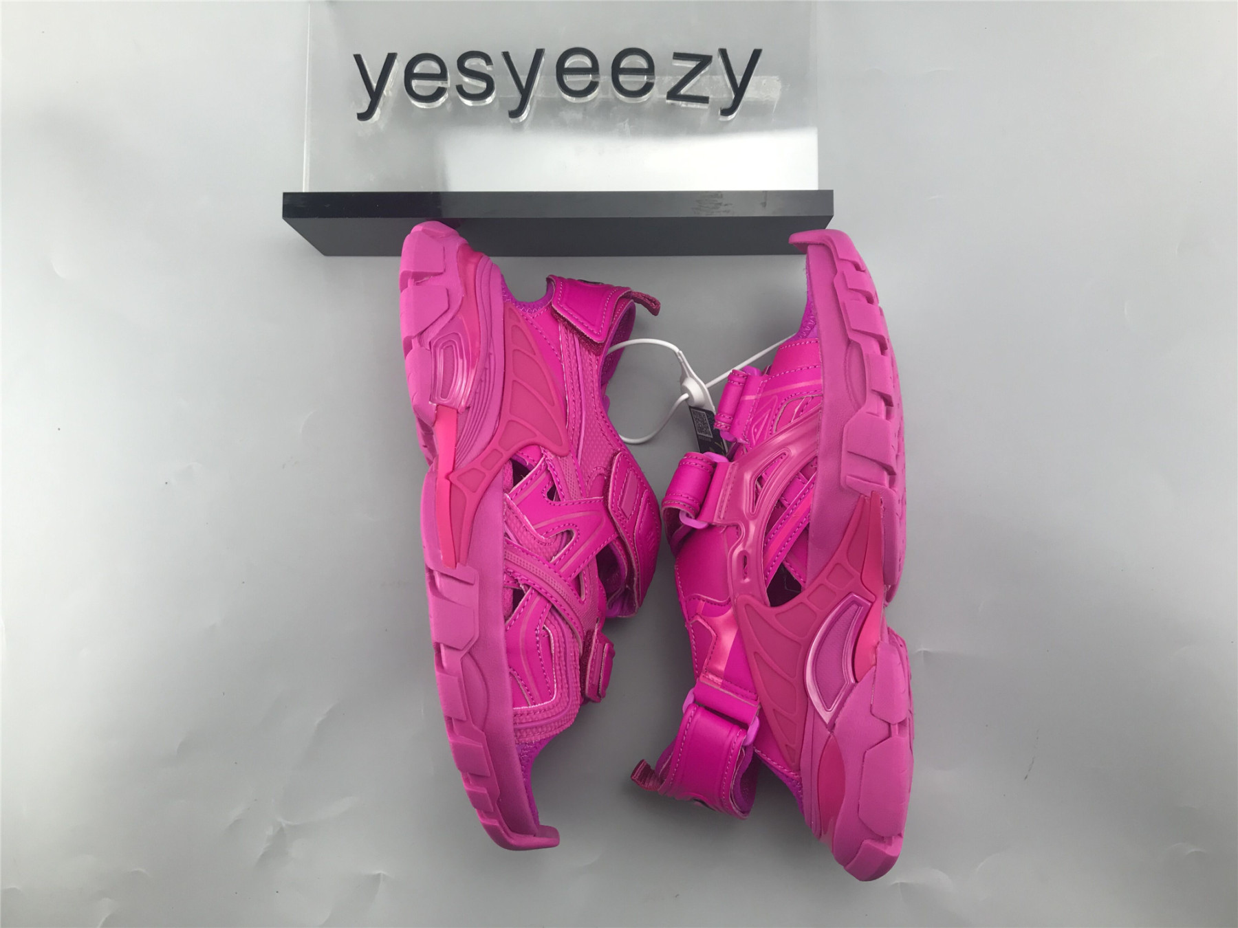 UA TRACK SANDAL ROSE BUBBLE GUM