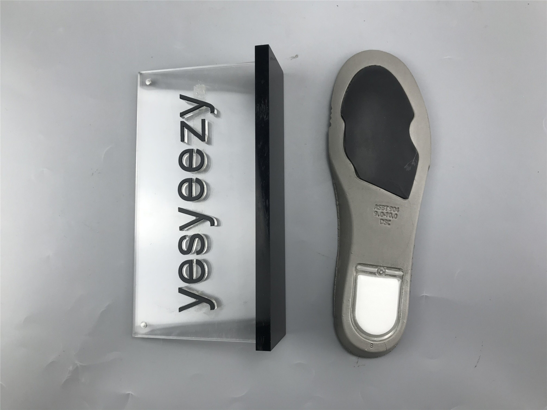 UA NIKE DUNK LOW PRO SB "HEINEKEN"