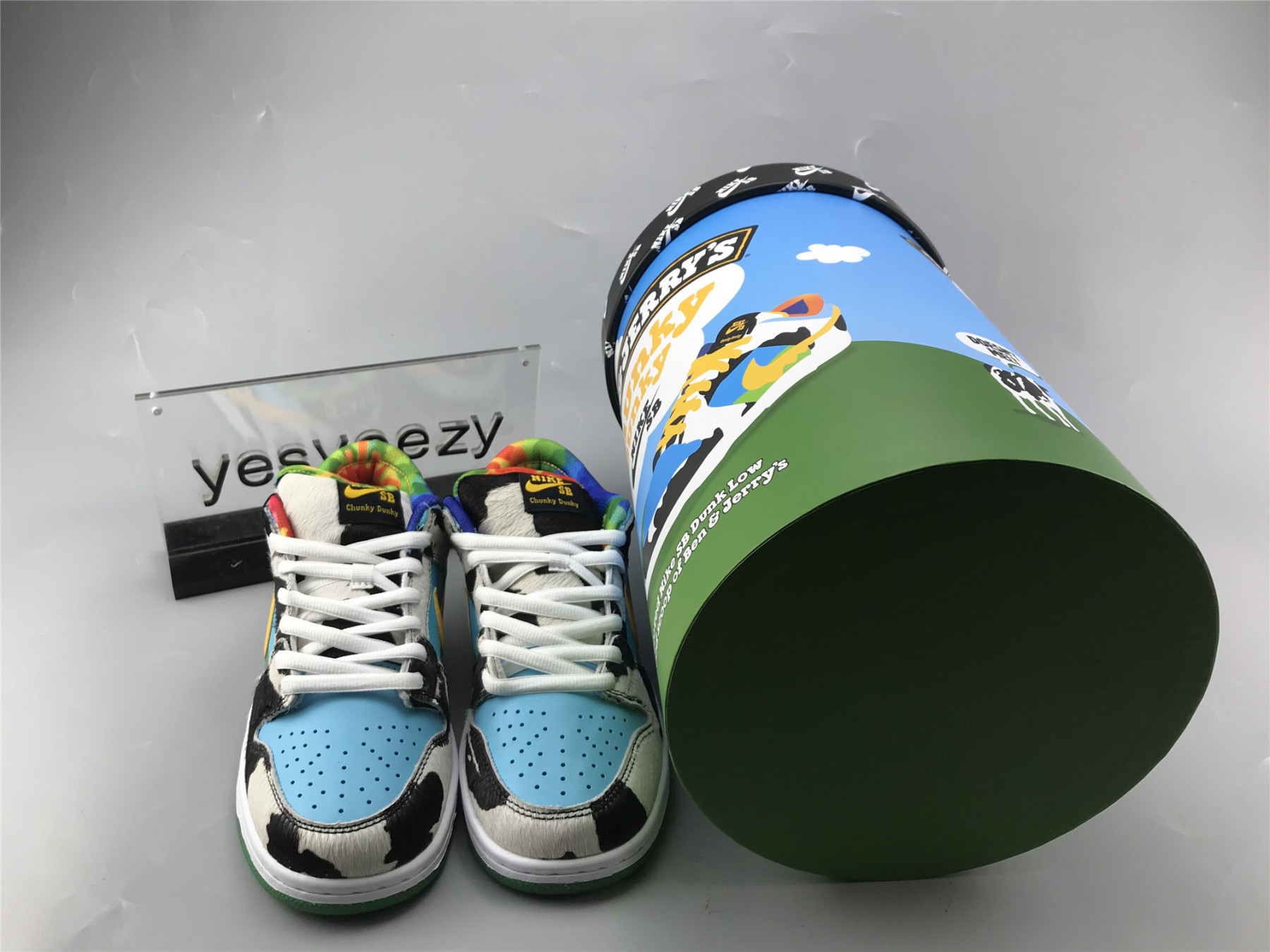 UA NIKE SB DUNK LOW X BEN & JERRY