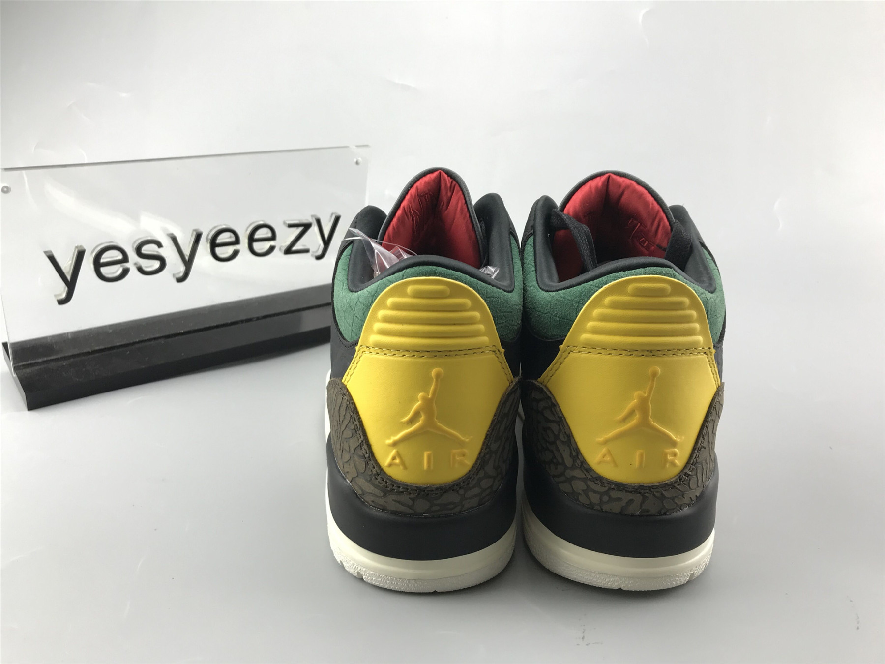 UA AIR JORDAN 3 RETRO SE "ANIMAL INSTINCT 2.0"