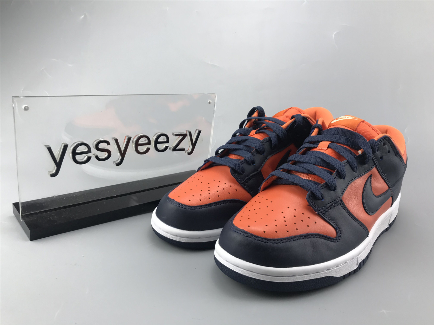 UA NIKE DUNK LOW SP CHAMP COLORS UNIVERSITY ORANGE MARINE