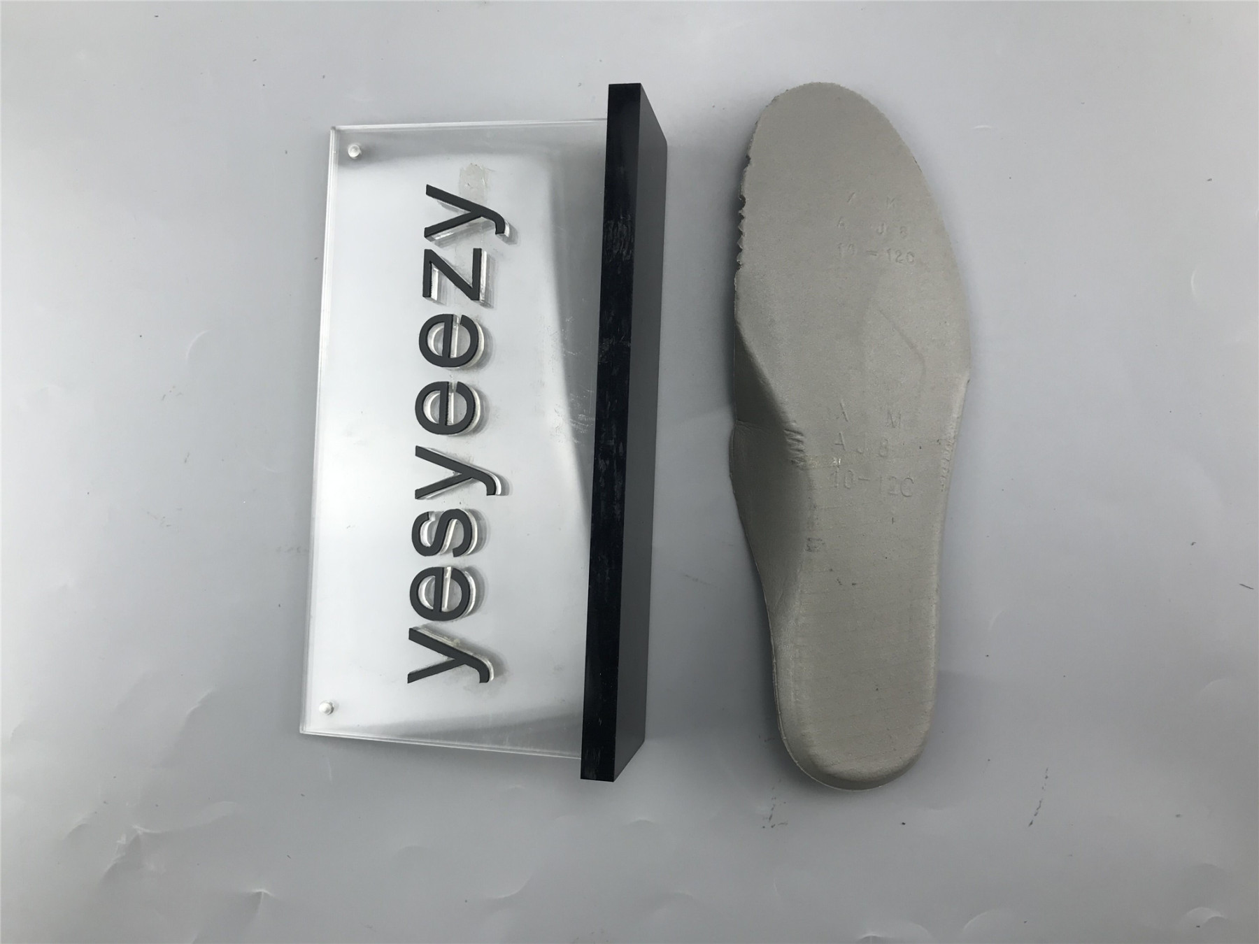 UA AIR JORDAN 13 RETRO 