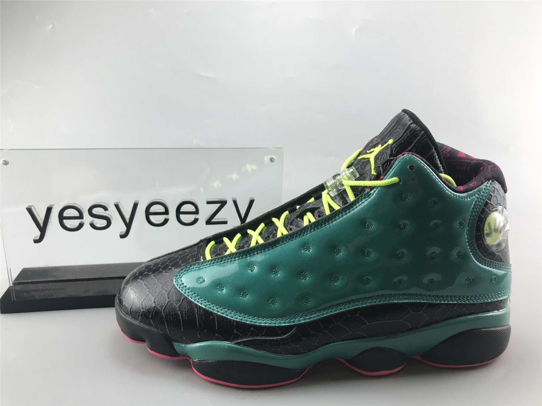 UA AIR JORDAN 13 RETRO 