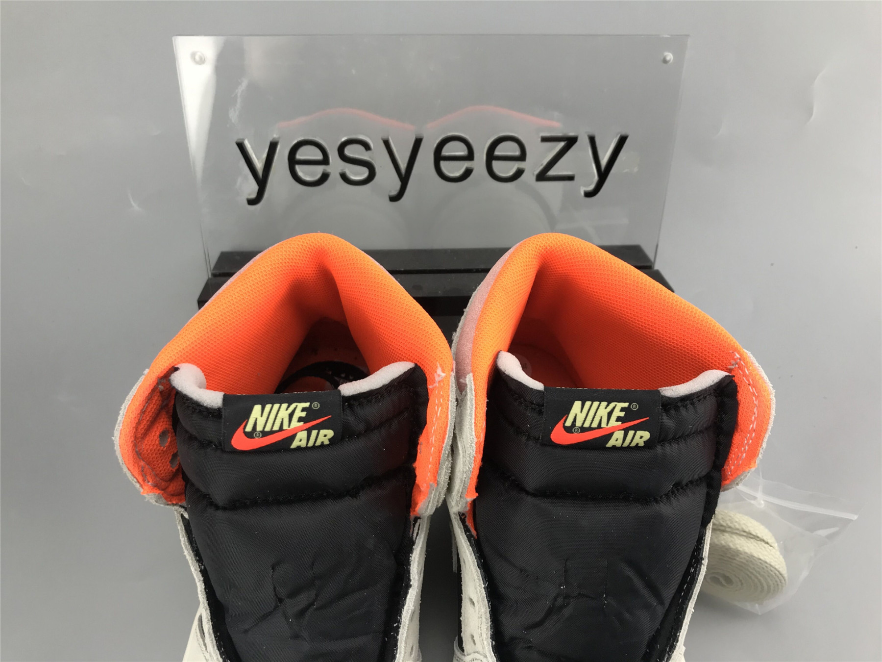 UA AIR JORDAN 1 RETRO HIGH OG 