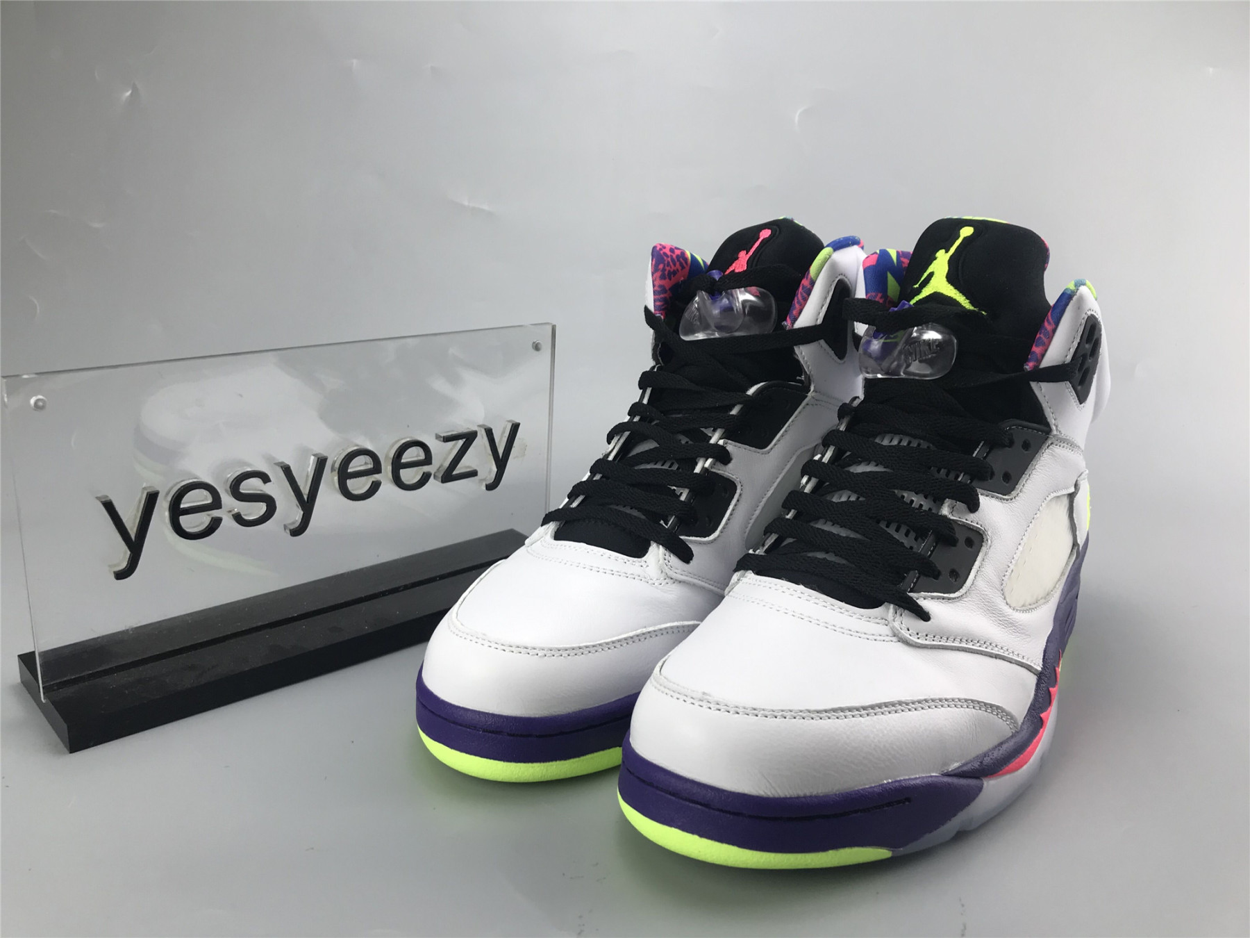 UA AIR JORDAN 5 RETRO 