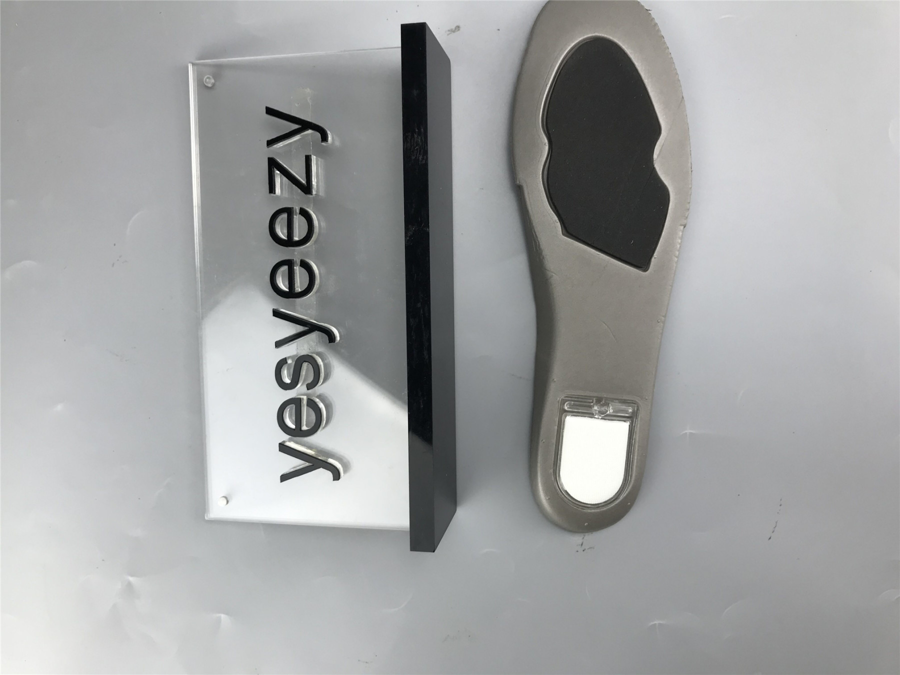 UA NIKE SB DUNK LOW PRO OG QS 