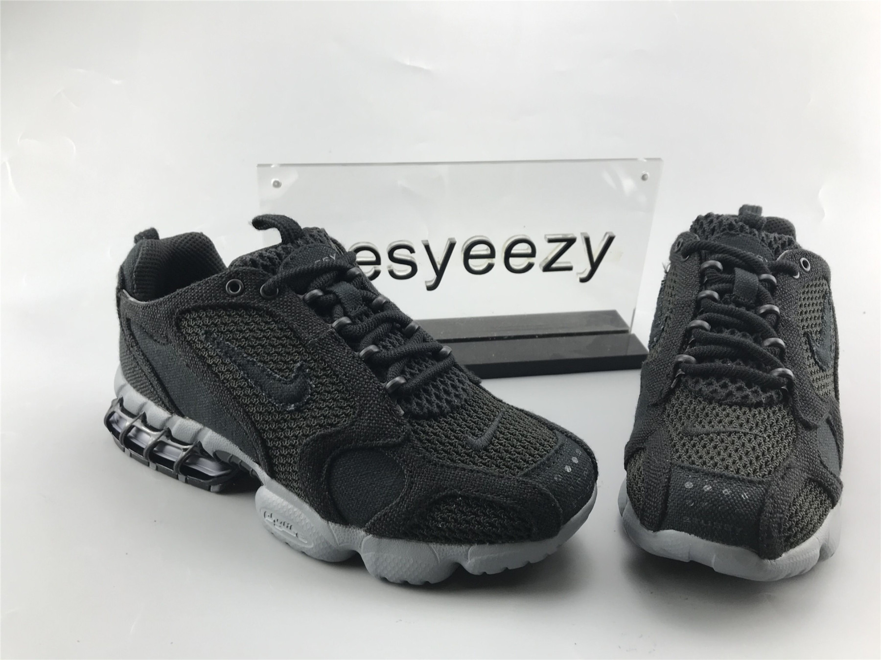 UA NIKE STUSSY X AIR ZOOM SPIRIDON CAGED