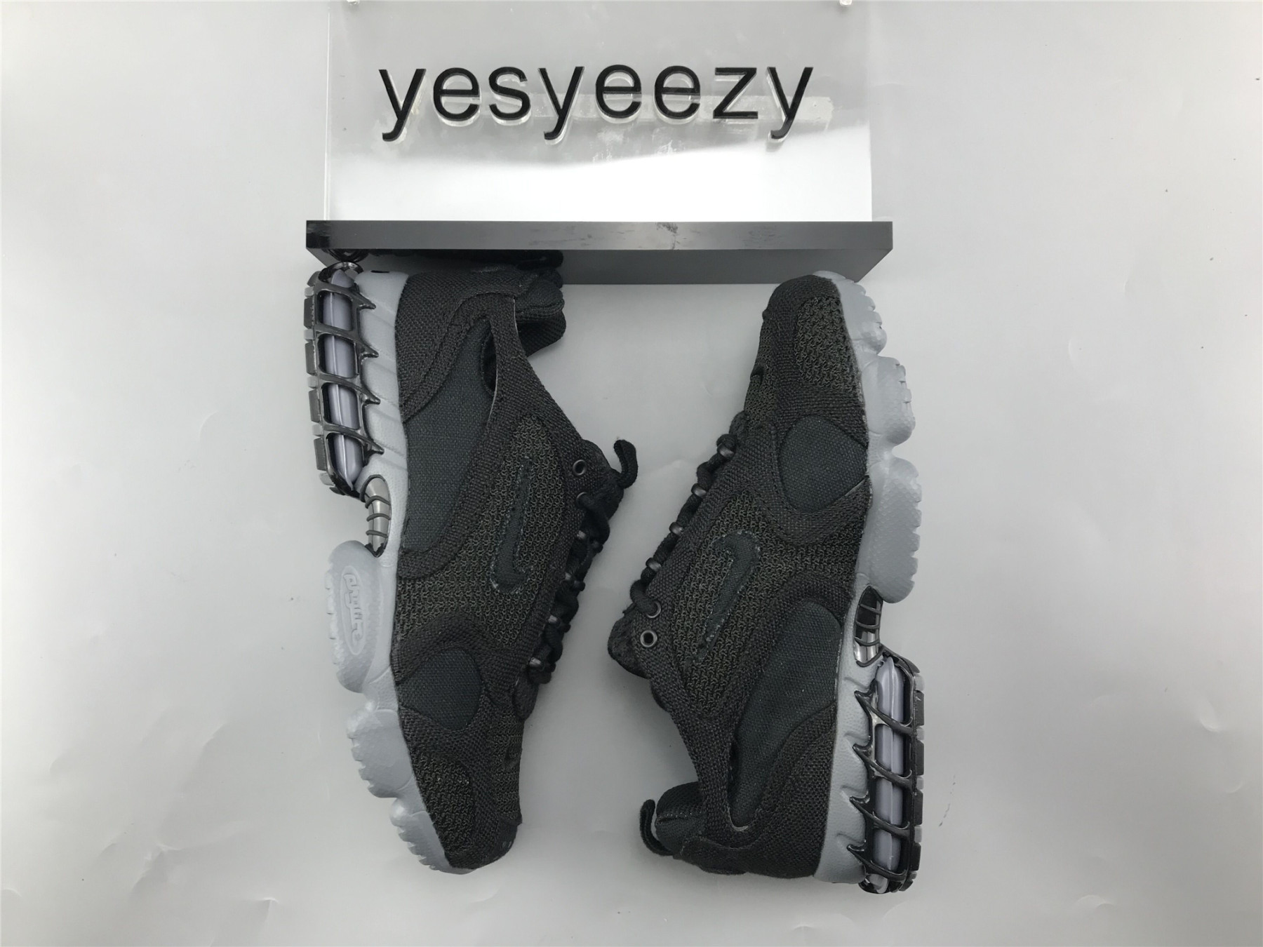 UA NIKE STUSSY X AIR ZOOM SPIRIDON CAGED