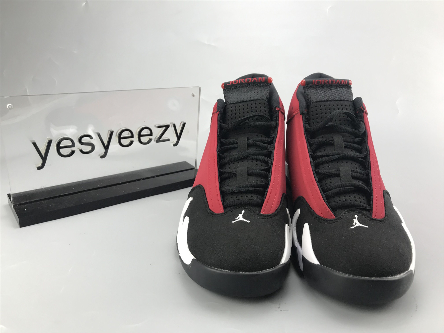 UA AIR JORDAN 14 RETRO 