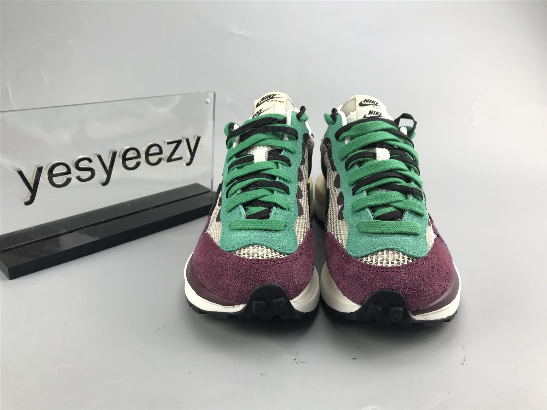 UA NIKE SACAI X VAPORWAFFLE SP 