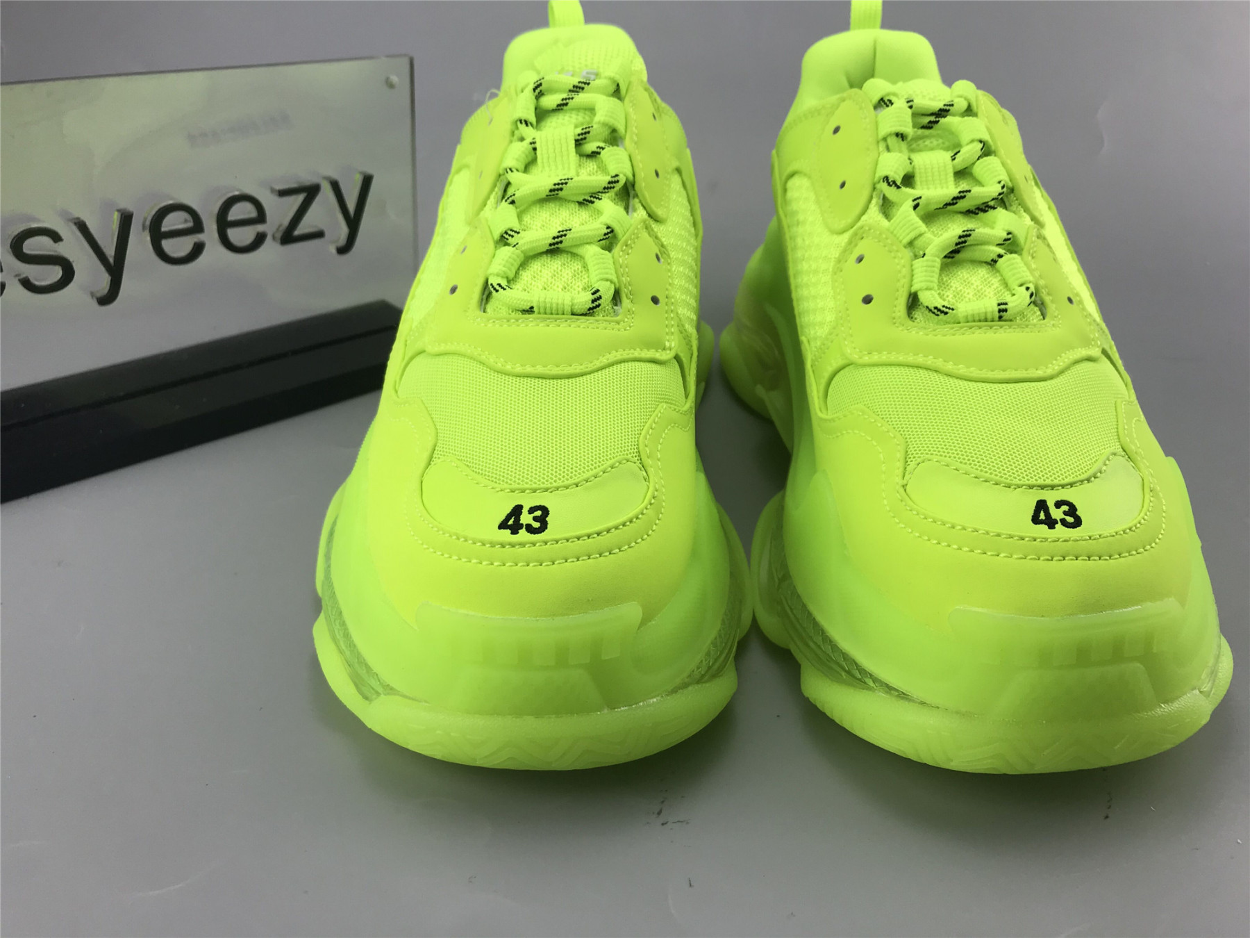 UA TRIPLE S CLEAR SOLE SNEAKER FLUORESCENT GREEN