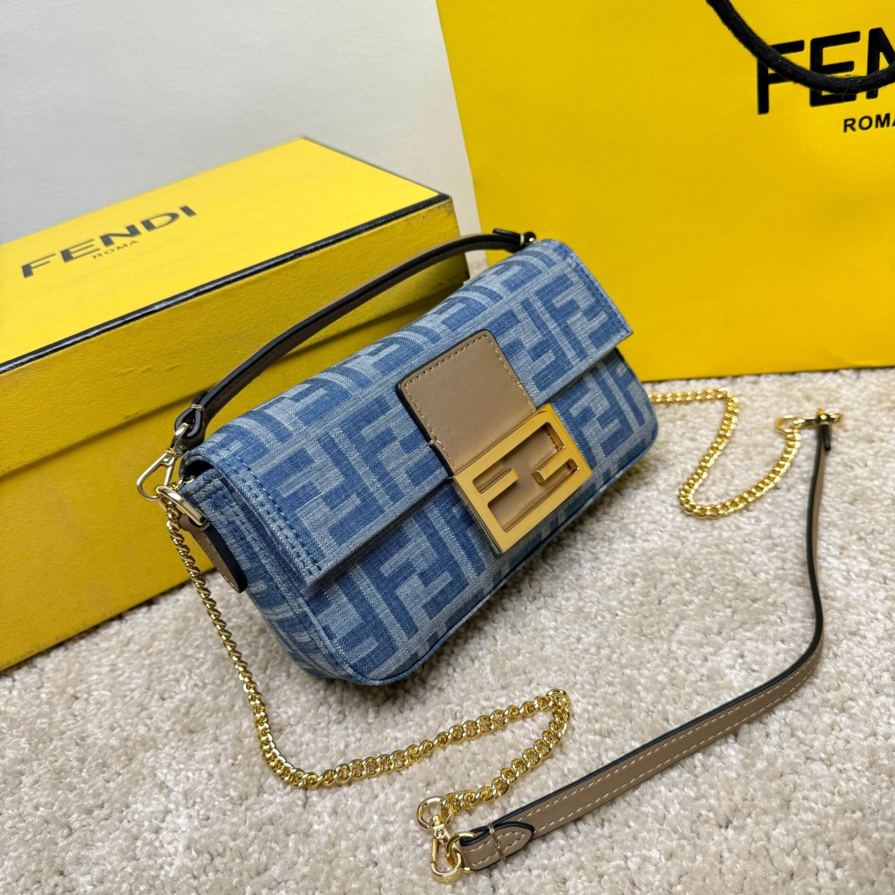 F**di Mini Baguette Denim 20x13x5cm