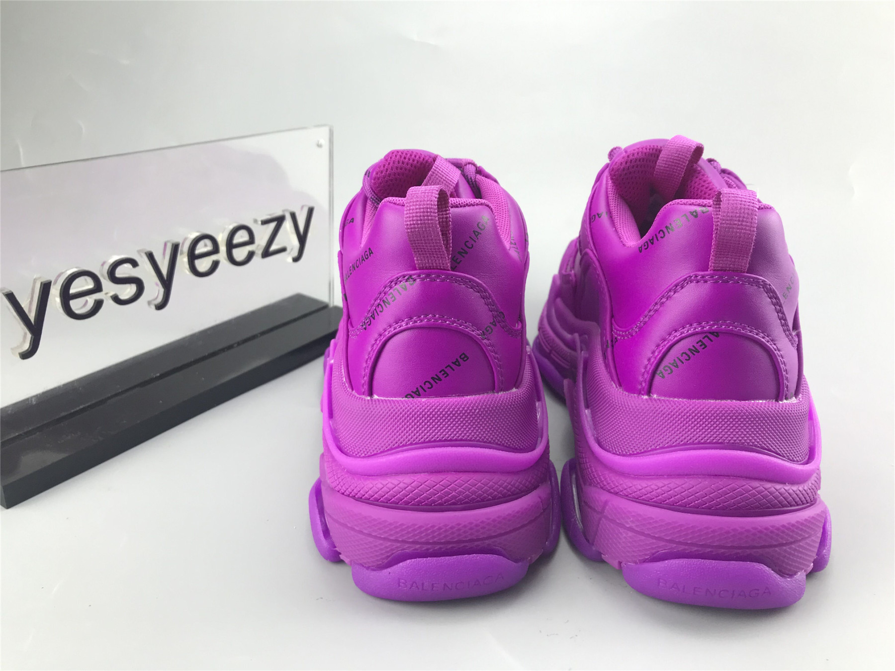 UA TRIPLE S CLEAR SOLE SNEAKER LETTER PLUM RED