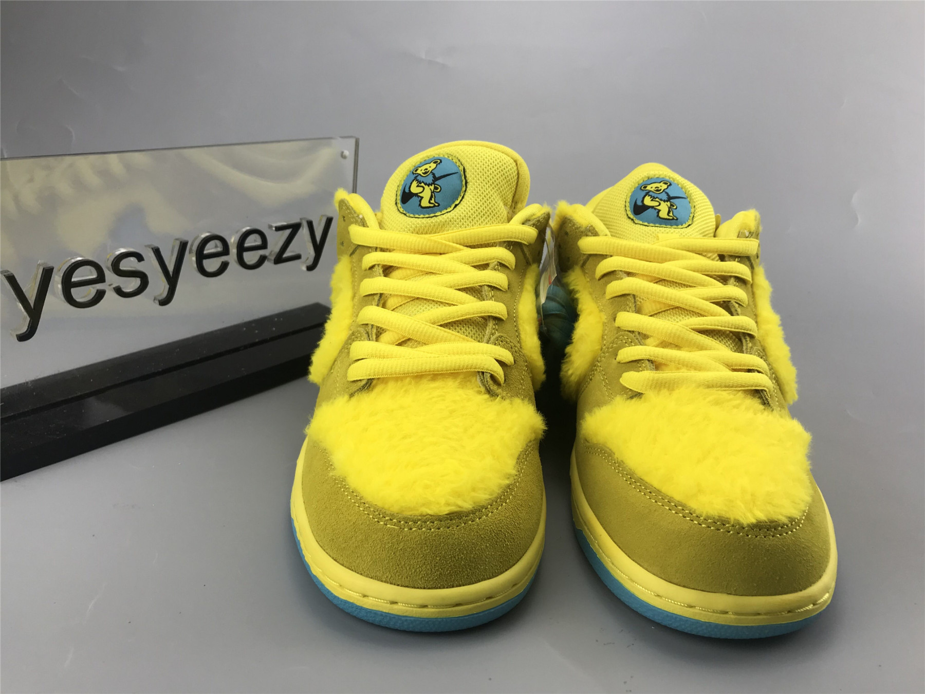 UA NIKE GRATEFUL DEAD X DUNK LOW SB 