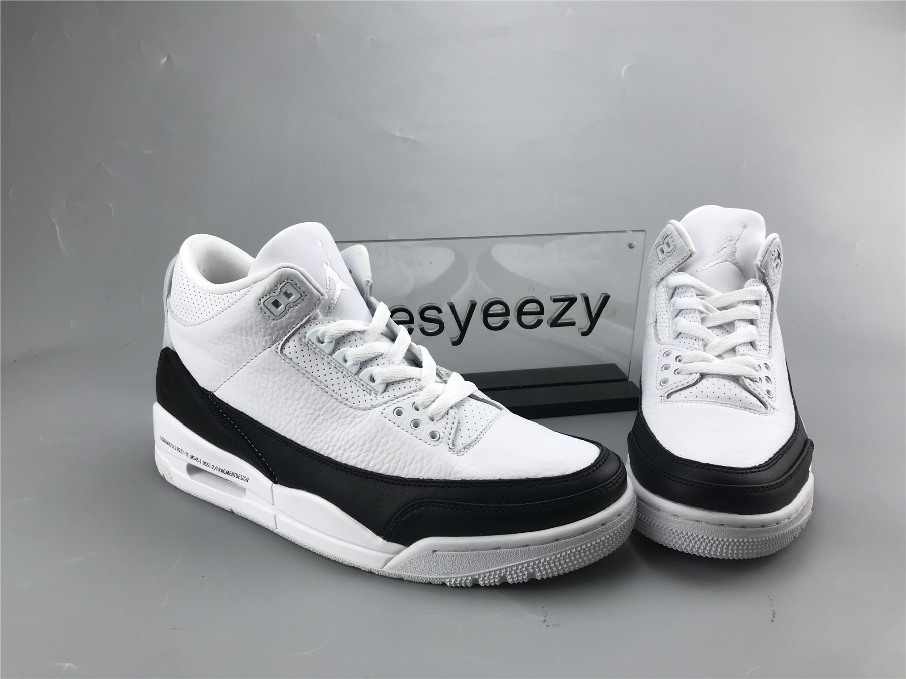 UA FRAGMENT X AIR JORDAN 3 RETRO SP