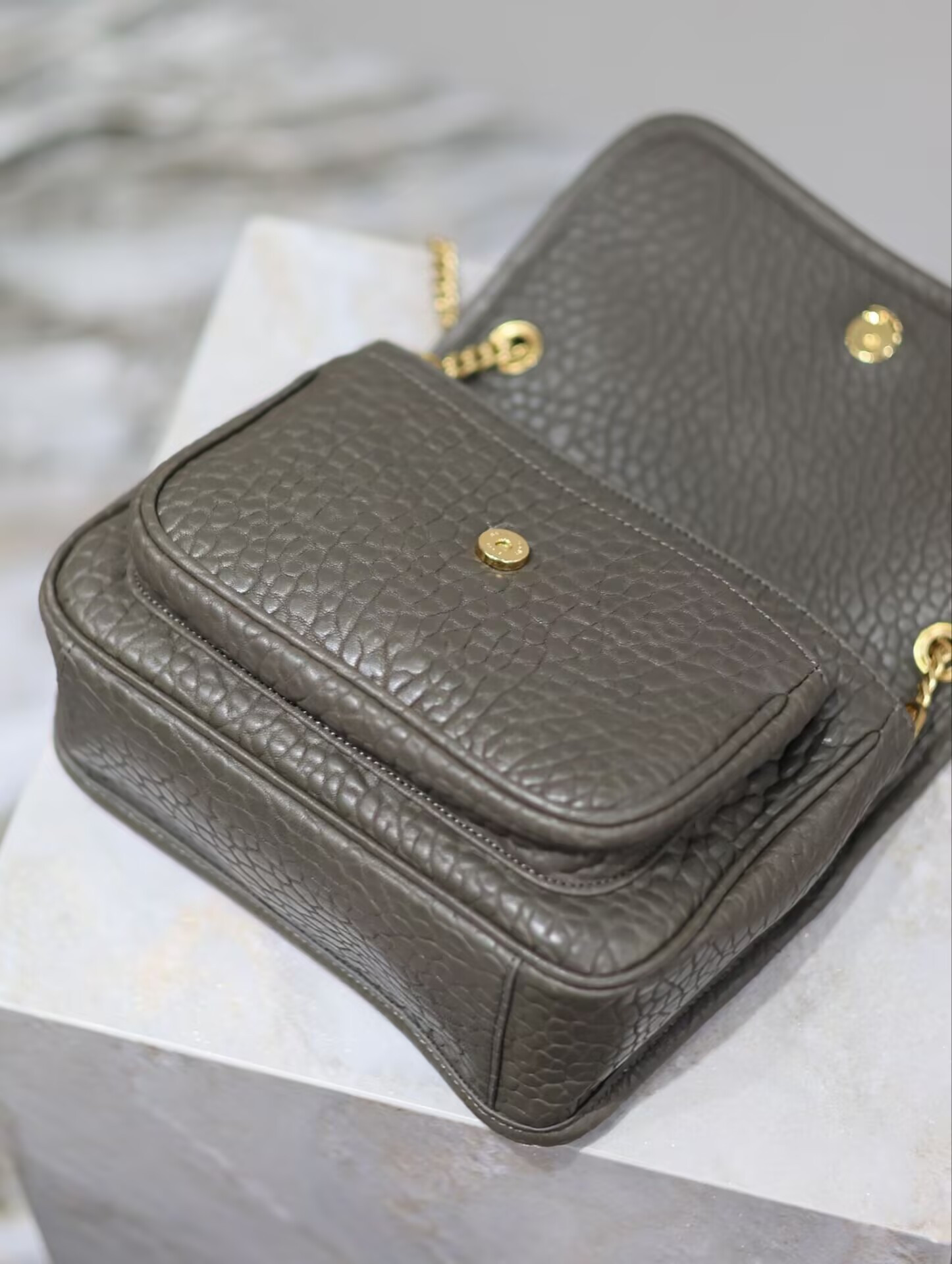 Y51 Niki Mini in grained lambskin 828736 12.5x18x5cm