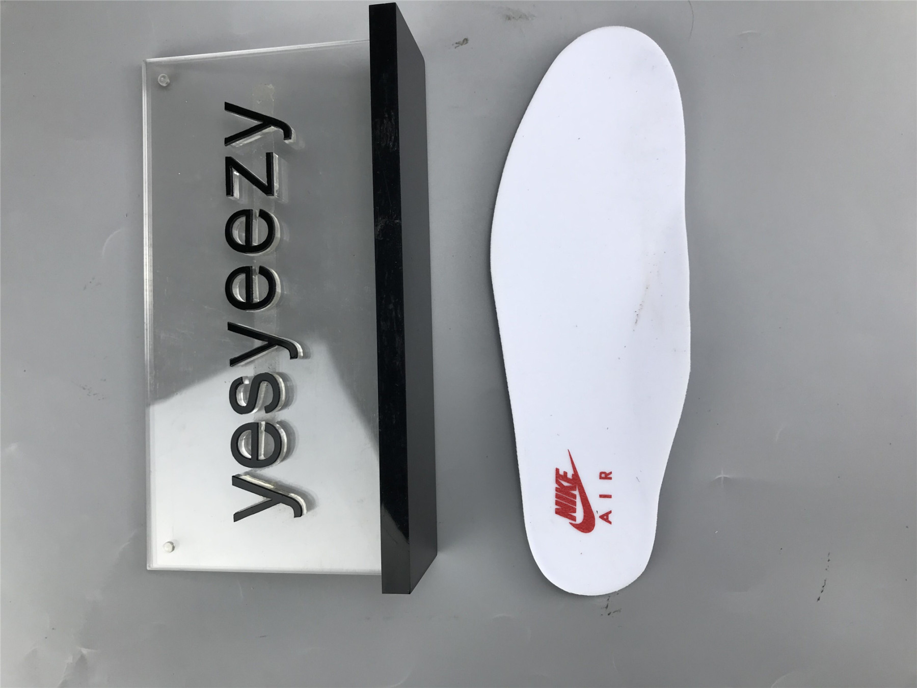 UA AIR JORDAN 3 RETRO SE