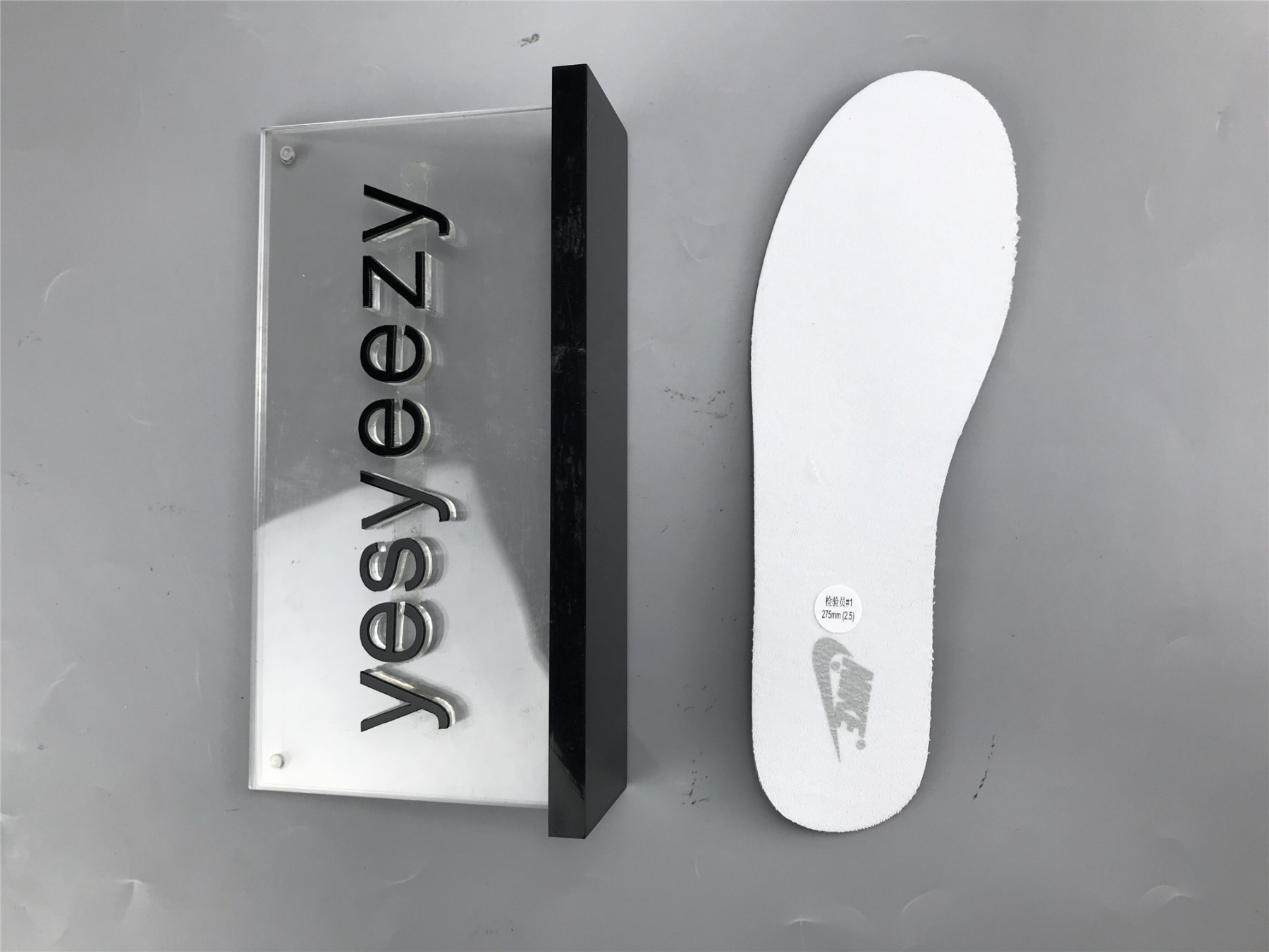 UA NIKE DUNK LOW WMNS "PHOTON DUST"