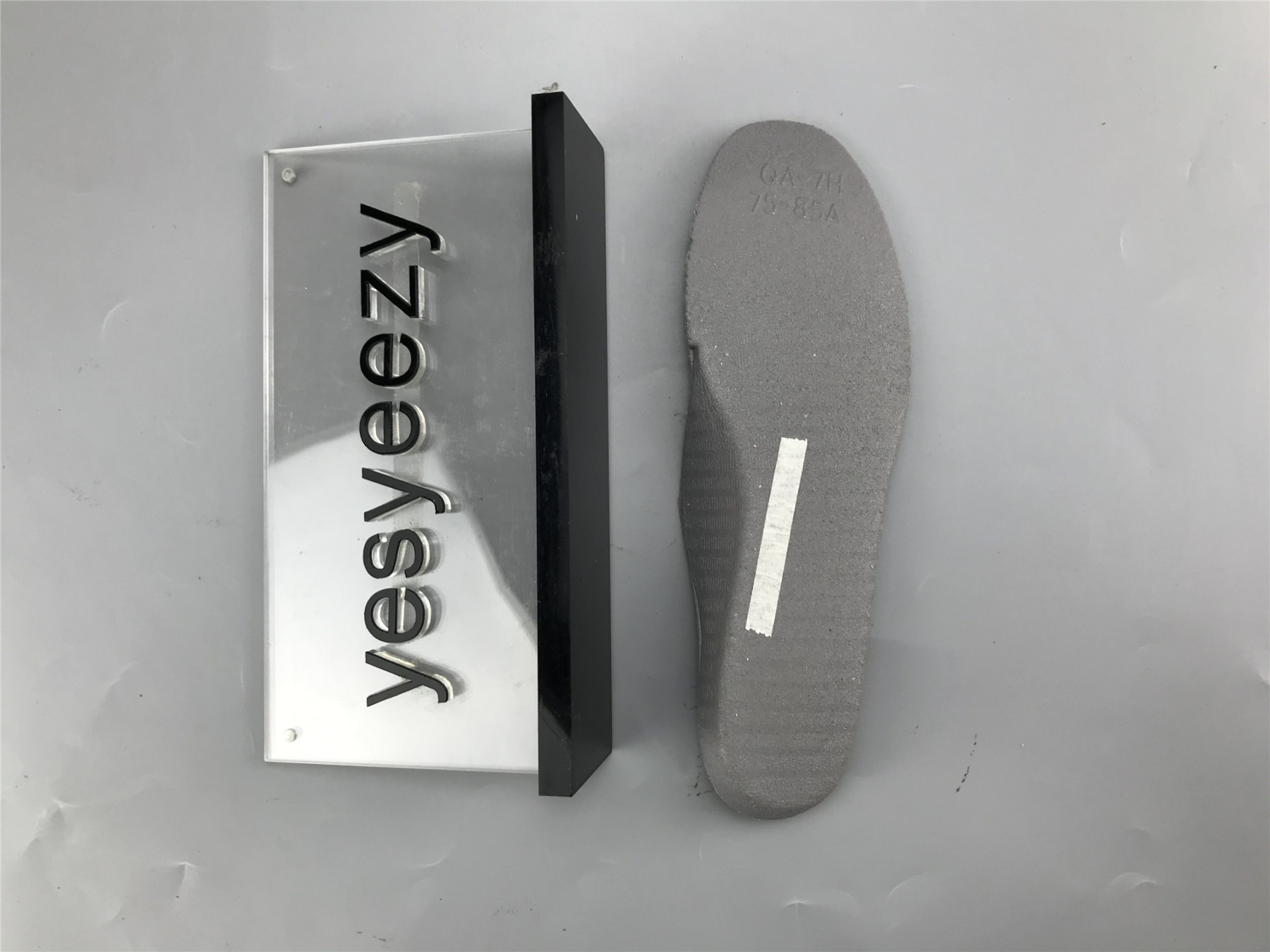 UA NIKE G-DRAGON X AIR FORCE 1 