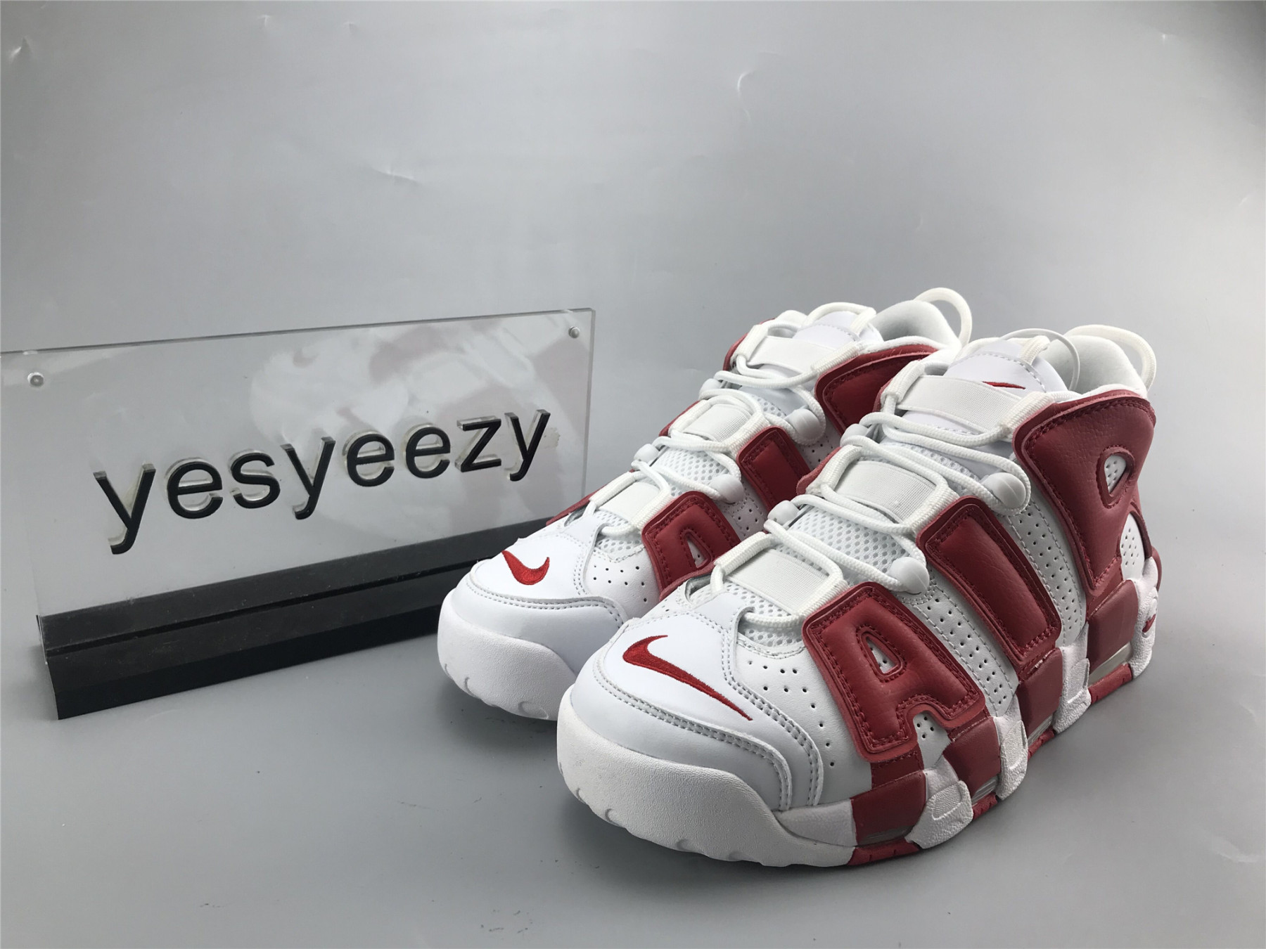 UA NIKE AIR MORE UPTEMPO 