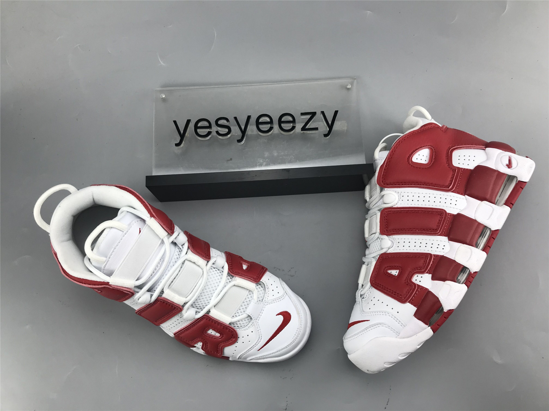 UA NIKE AIR MORE UPTEMPO 